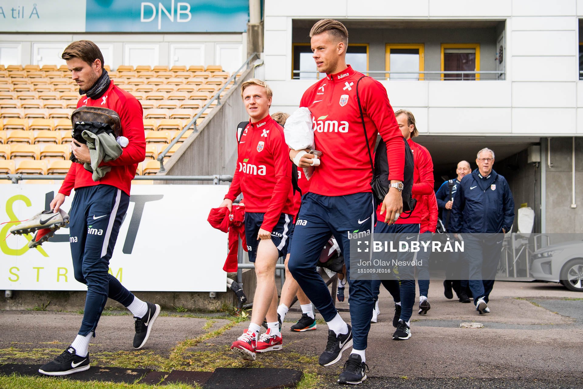 Håvard Nordtveit, Mats Møller Dæhli and goalkeeper Ørjan Håskjold Nyland arrive ahead of a training session on October 9, 2018 in Lillestrøm.