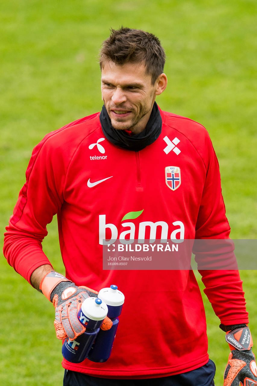 Goalkeeper Rune Almenning Jarstein of Norway
