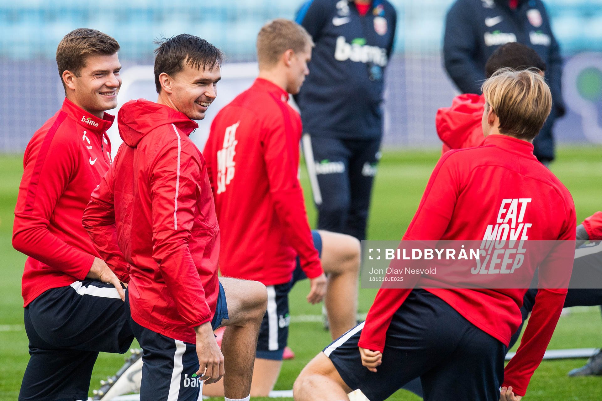 Alexander Sørloth and Ole Kristian Selnæs of Norway