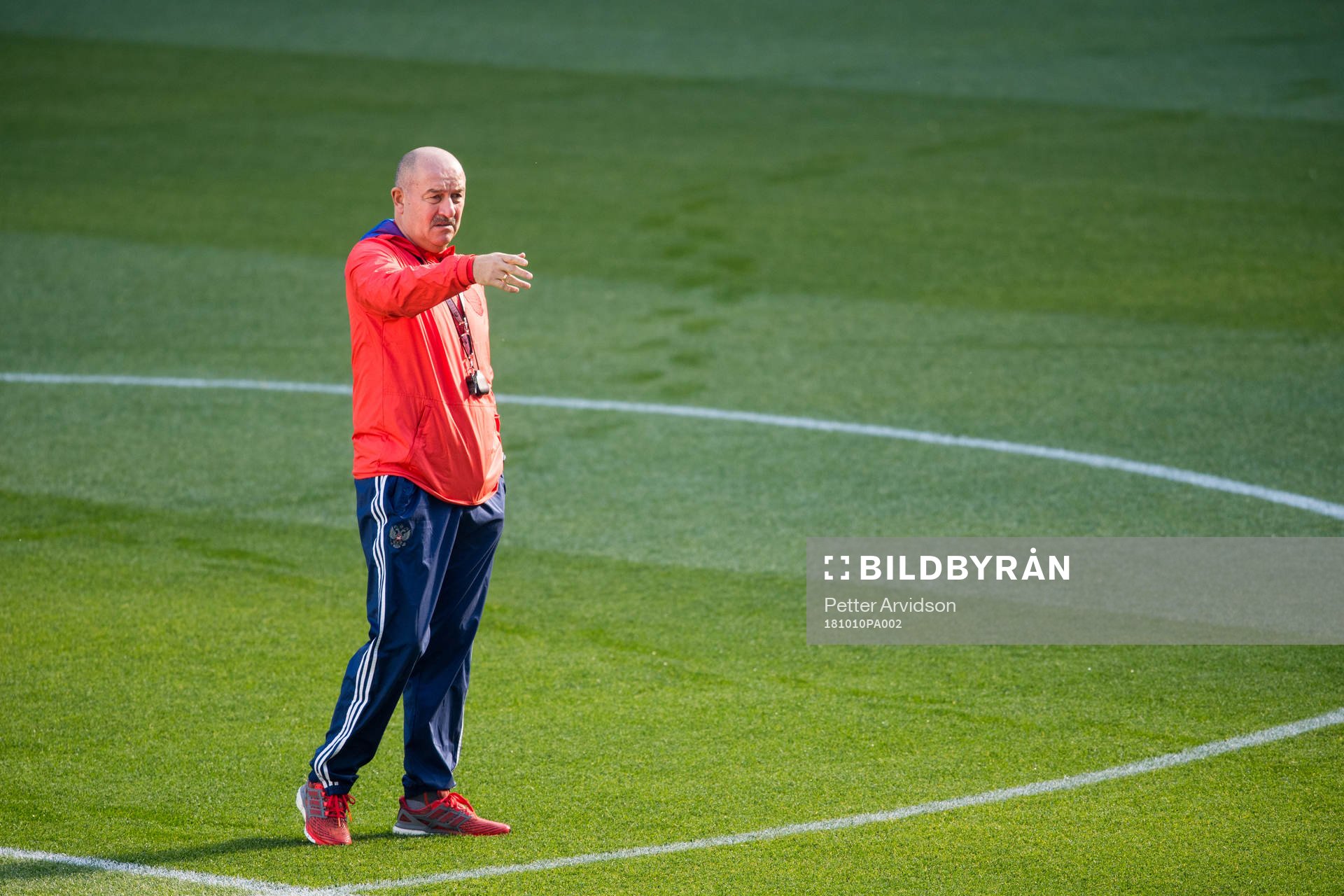 Head coach Stanislav Cherchesov of Russia