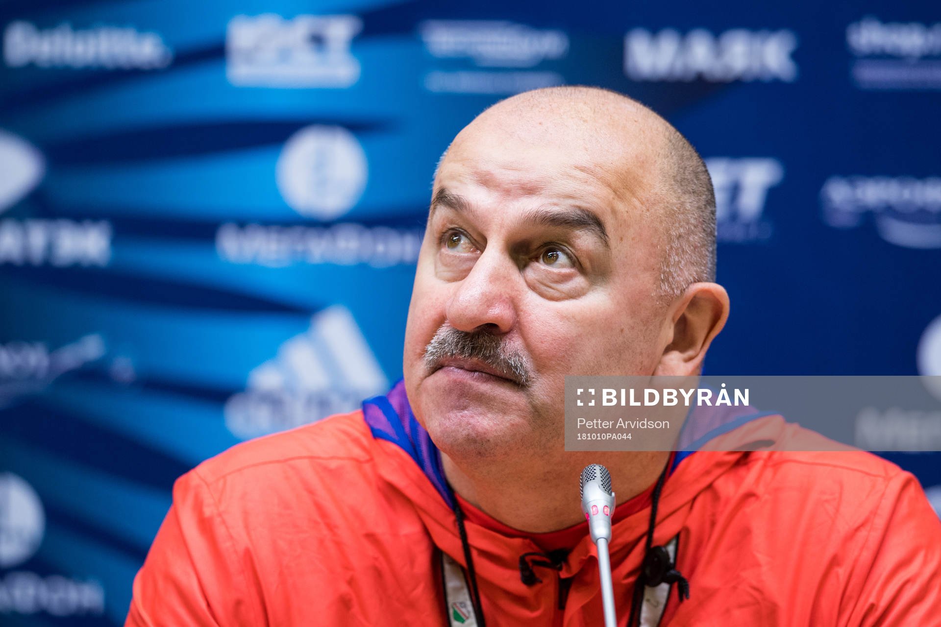 Head coach Stanislav Cherchesov of Russia
