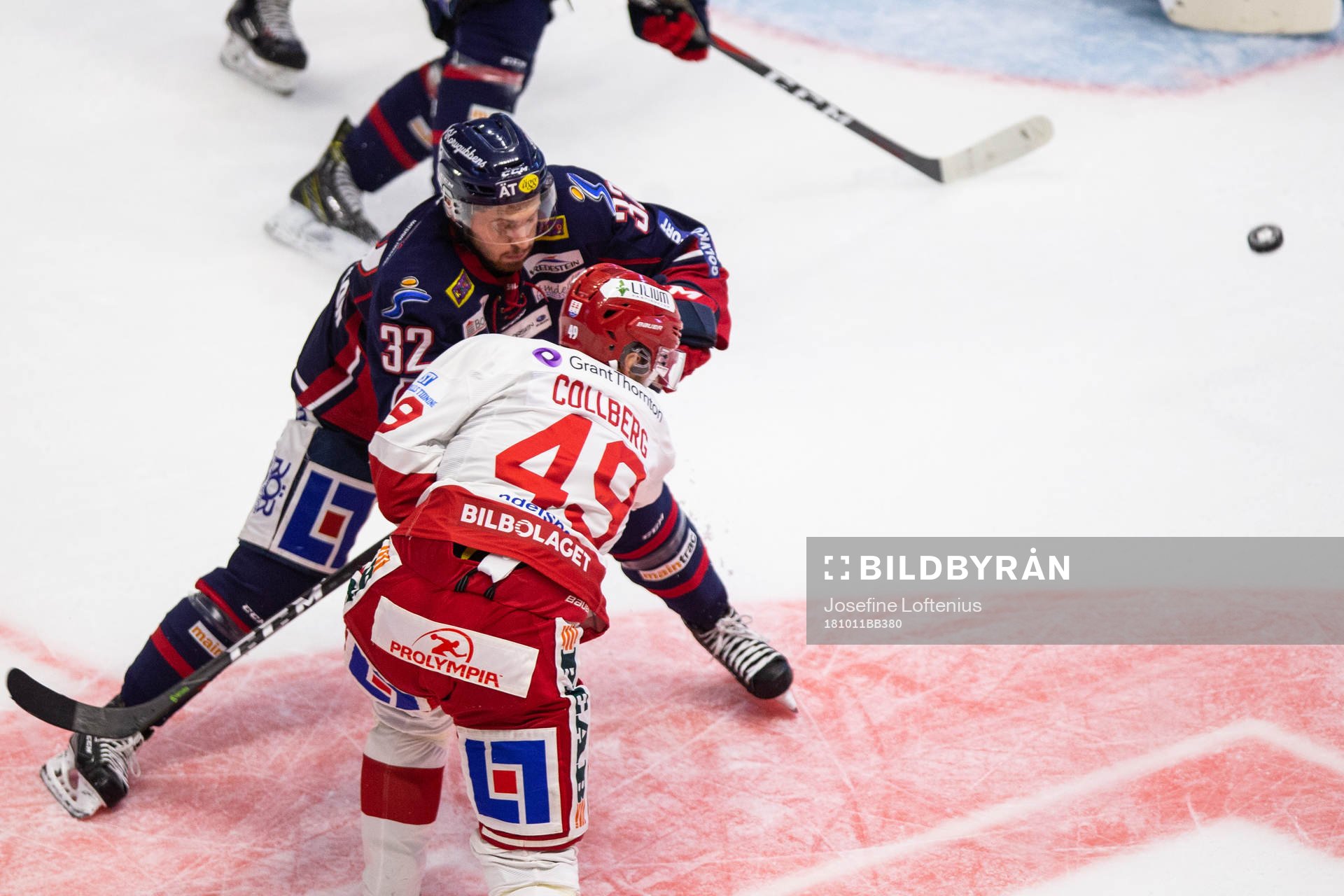 Timrås Sebastian Collberg gör 1-2-målet förbi