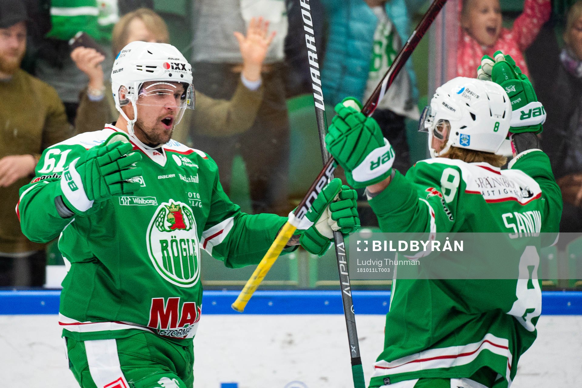 Rögles Jonas Ahnelöv jublar med Linus Sandin