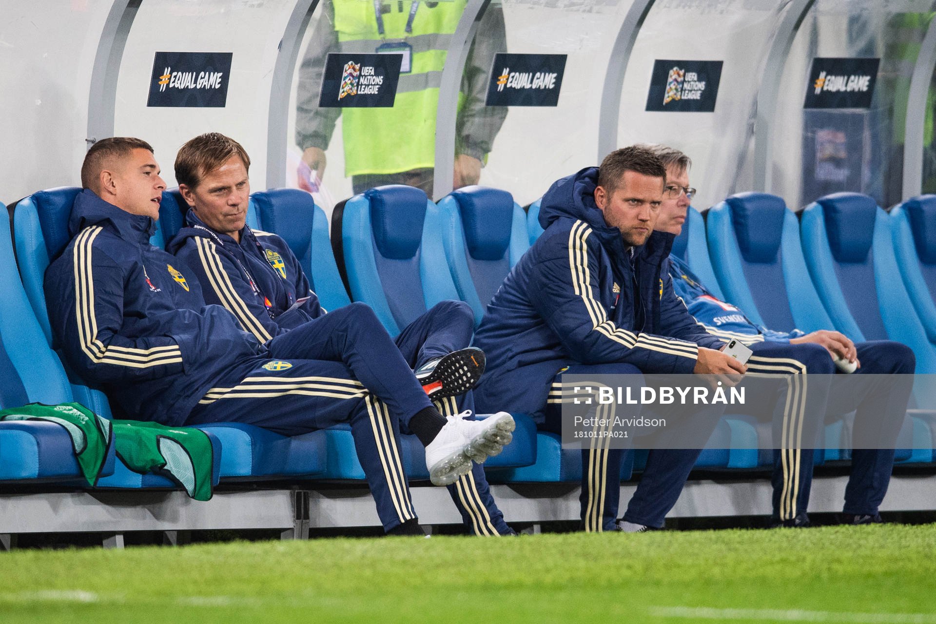 Kristoffer Peterson of Sweden (far left)