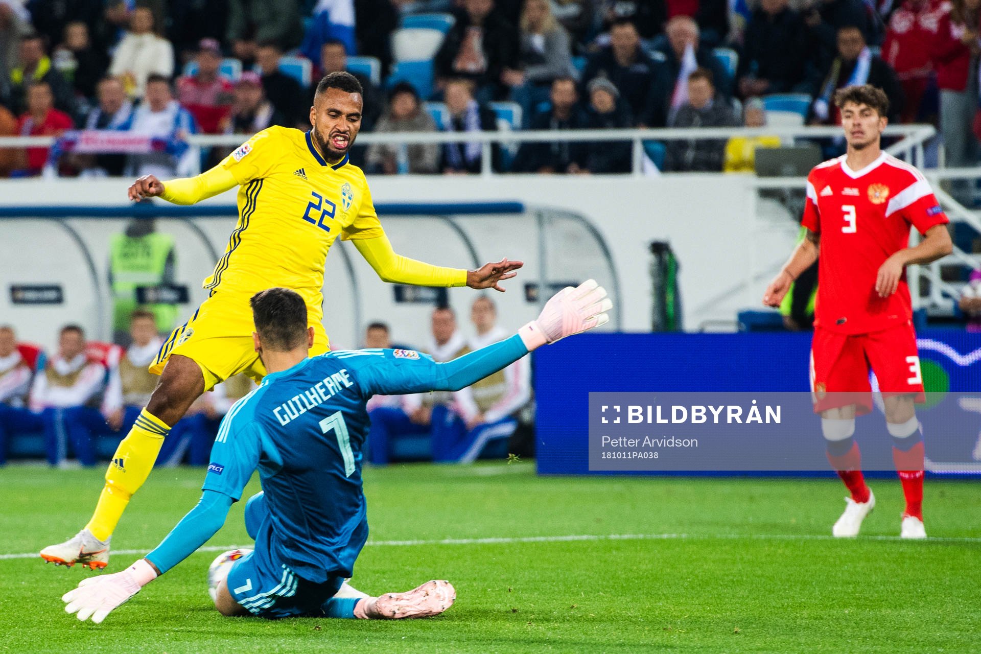 Isaac Kiese Thelin of Sweden challenges goalkeeper