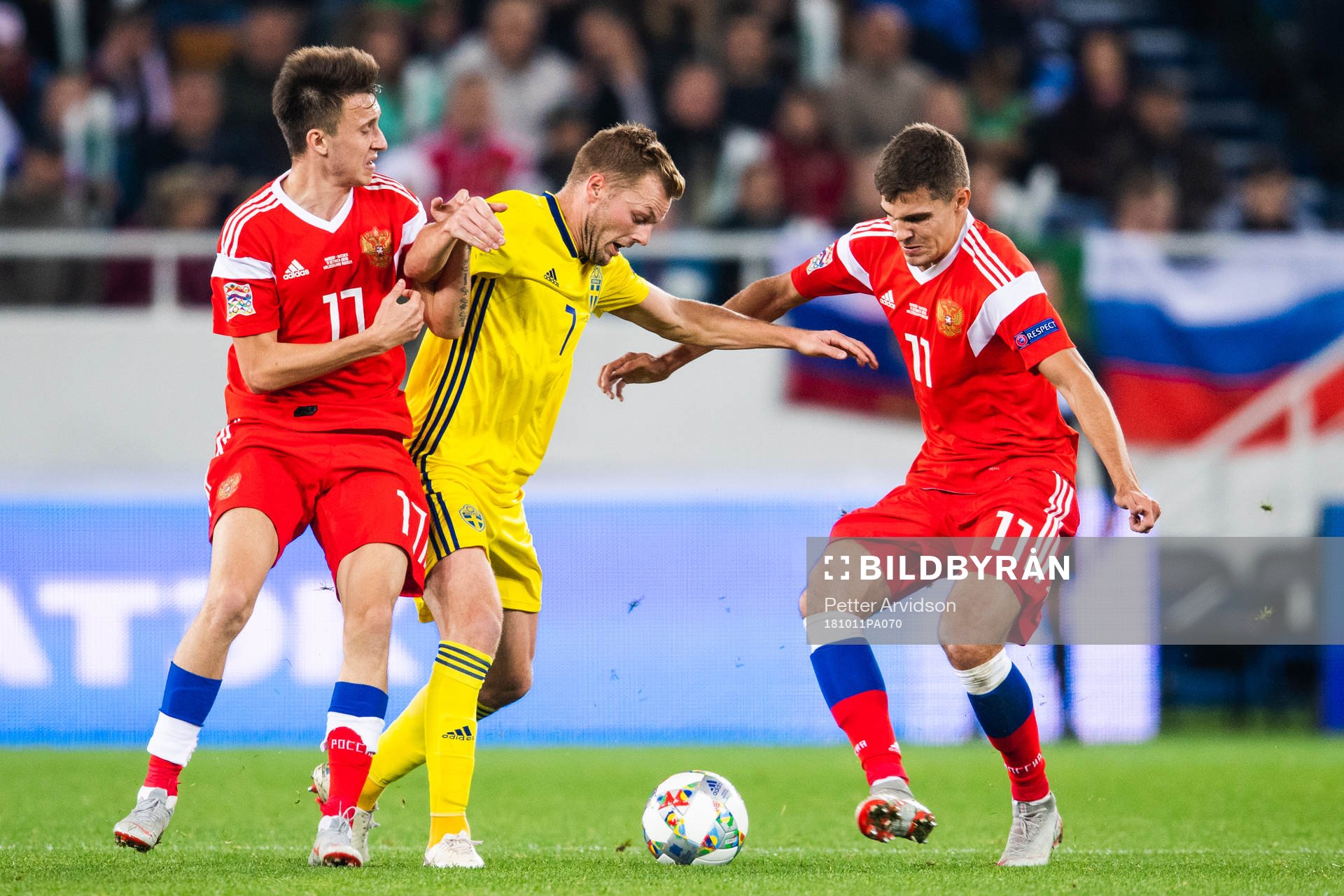 Aleksandr Golovin and Roman Zobnin of Russia competes for