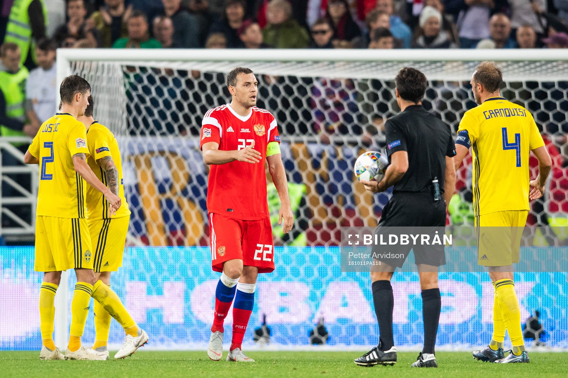 Artem Dzyuba of Russia looks dejected
