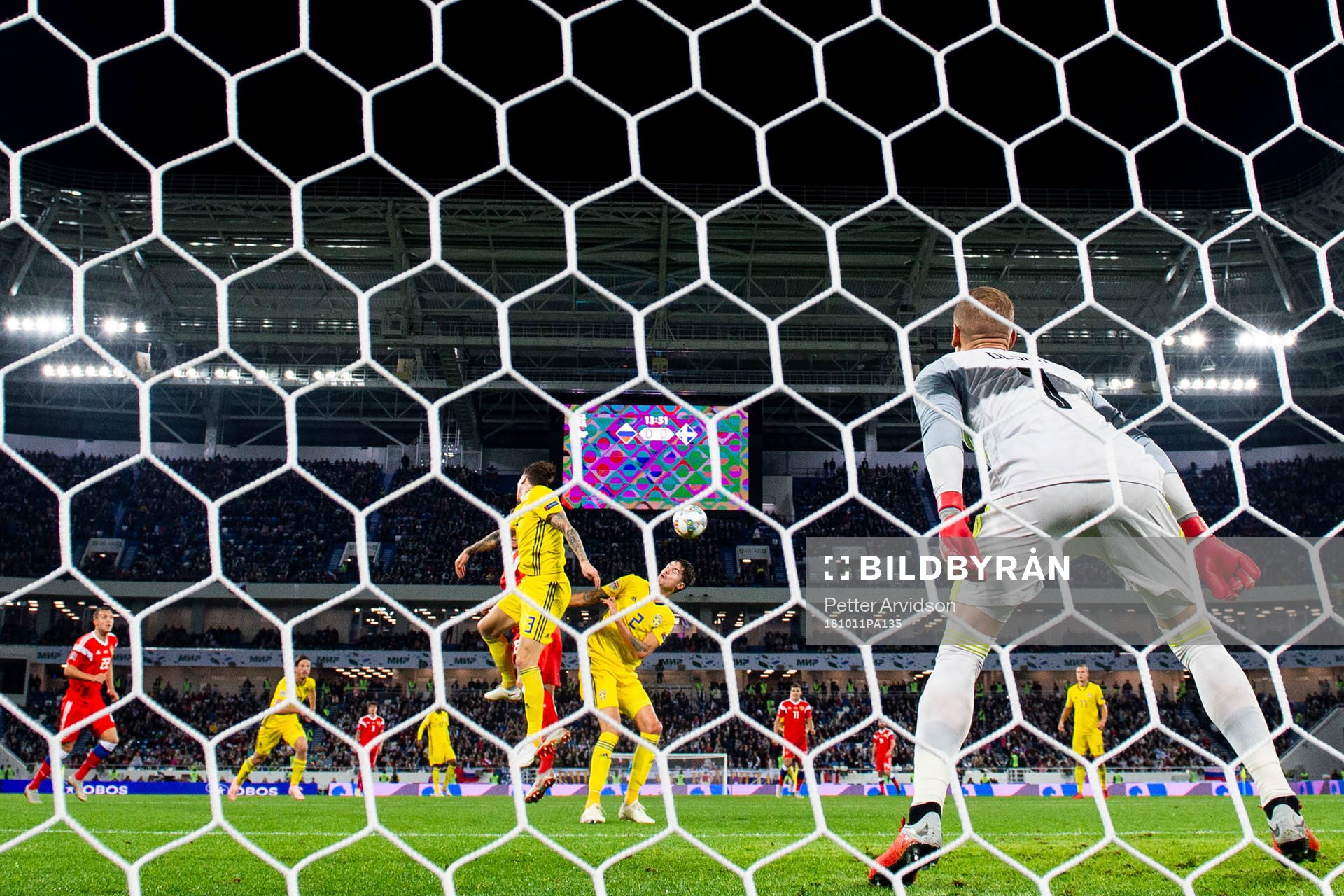 Victor Nilsson Lindelöf and Mikael Lustig of Sweden