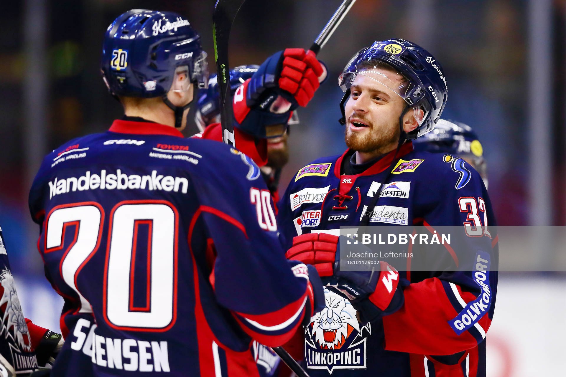 Linköpings Lukas Bengtsson jublar med Nick Sörensen