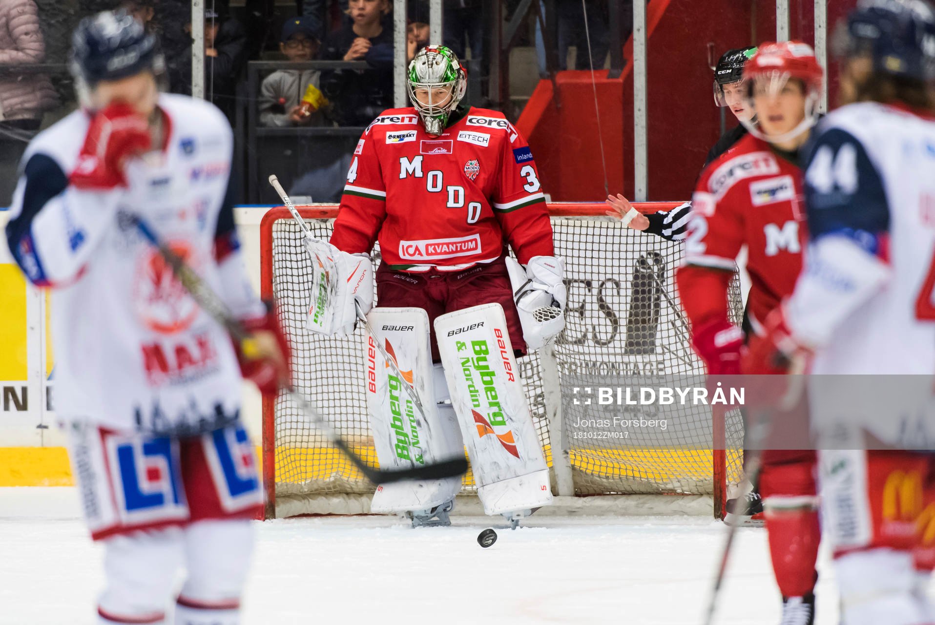 Modos målvakt Erik Hanses