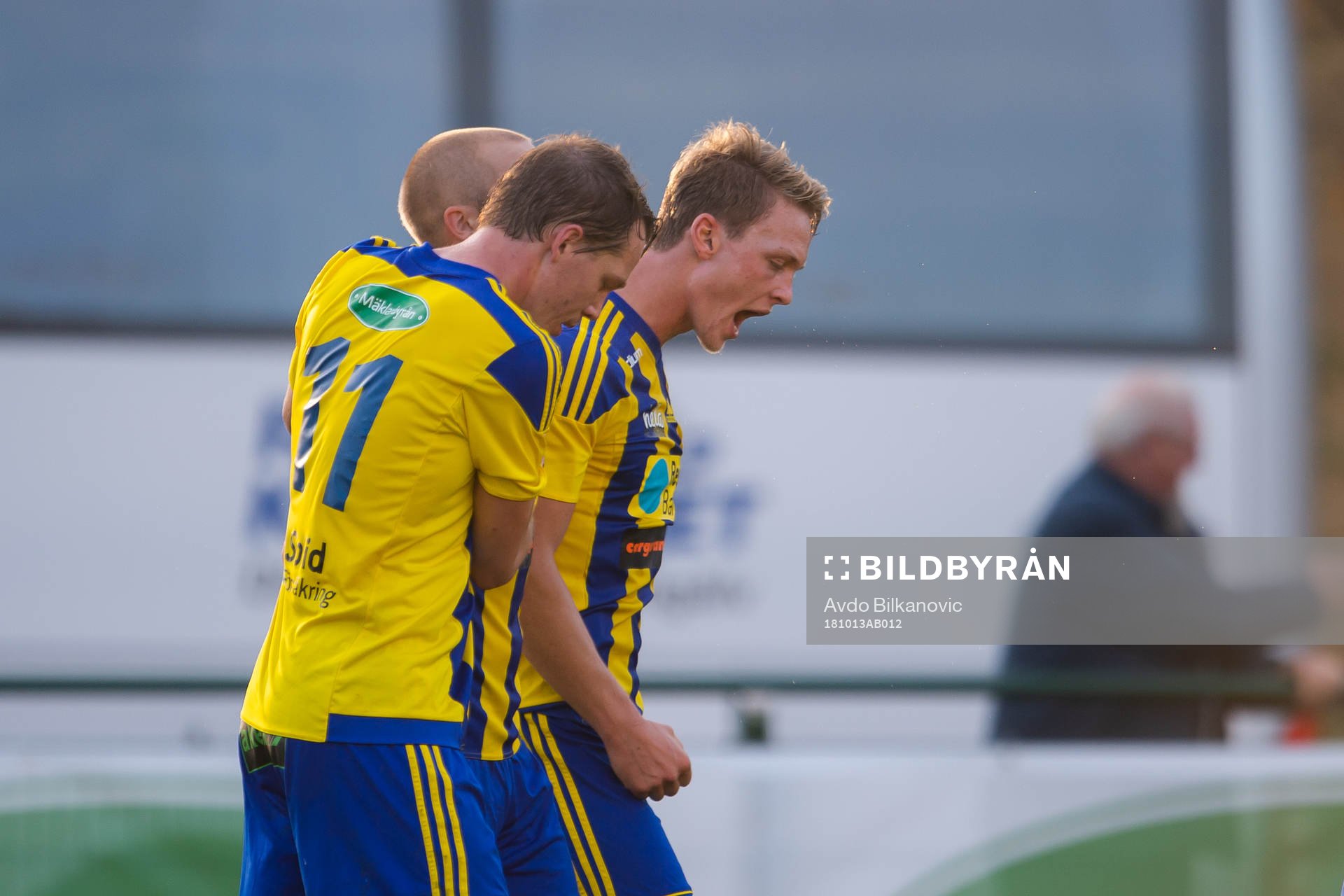 Eskilsminnes Robin Hofsö jublar efter 1-1 målet under fotbollsmatchen i Division 1 Södra mellan Eskilsminne och Ljungskile den 13 oktober 2018 i Helsingborg.