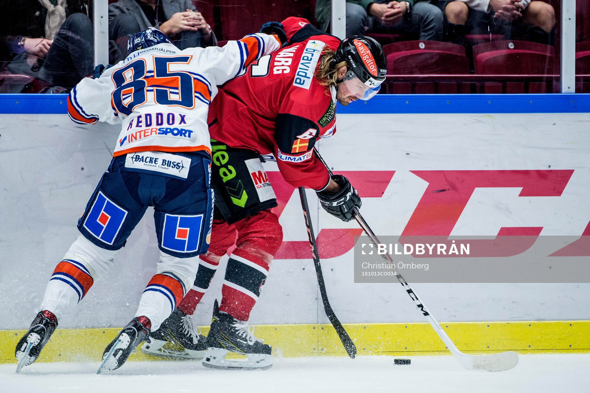 Växjös Liam Reddox mot Malmö Redhawks Stefan Warg