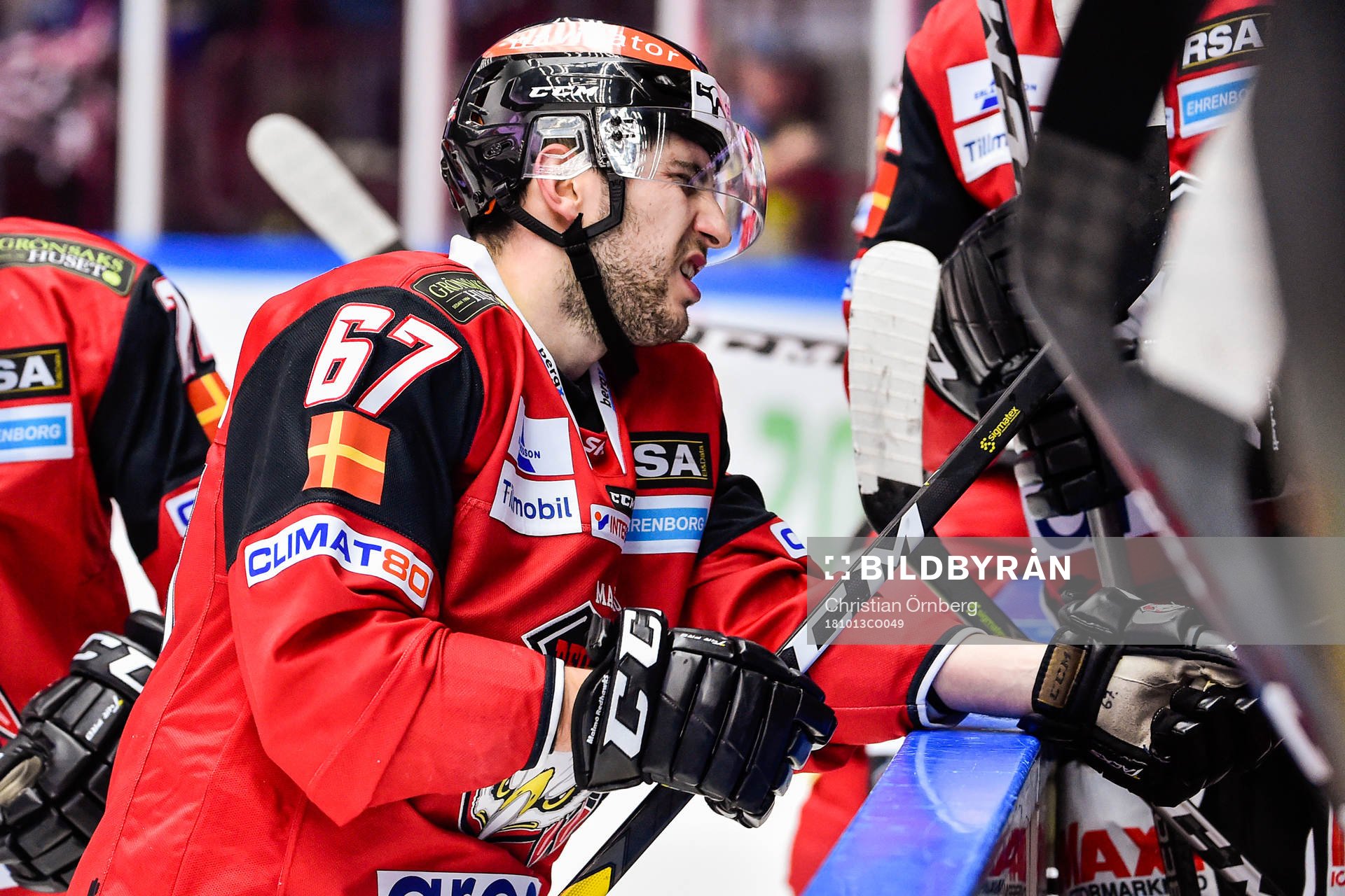 Malmö Redhawks Konstantin Komarek har ont