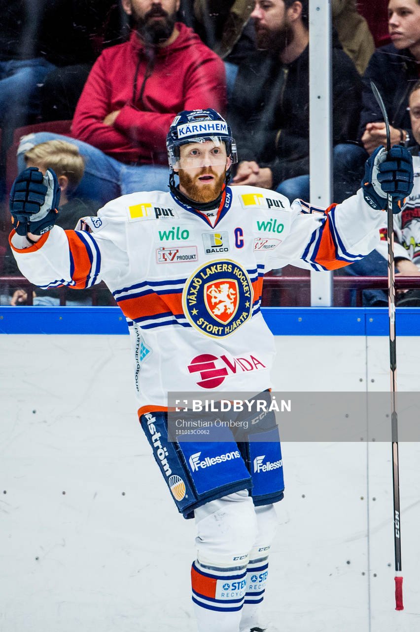 Växjös Liam Reddox jublar
