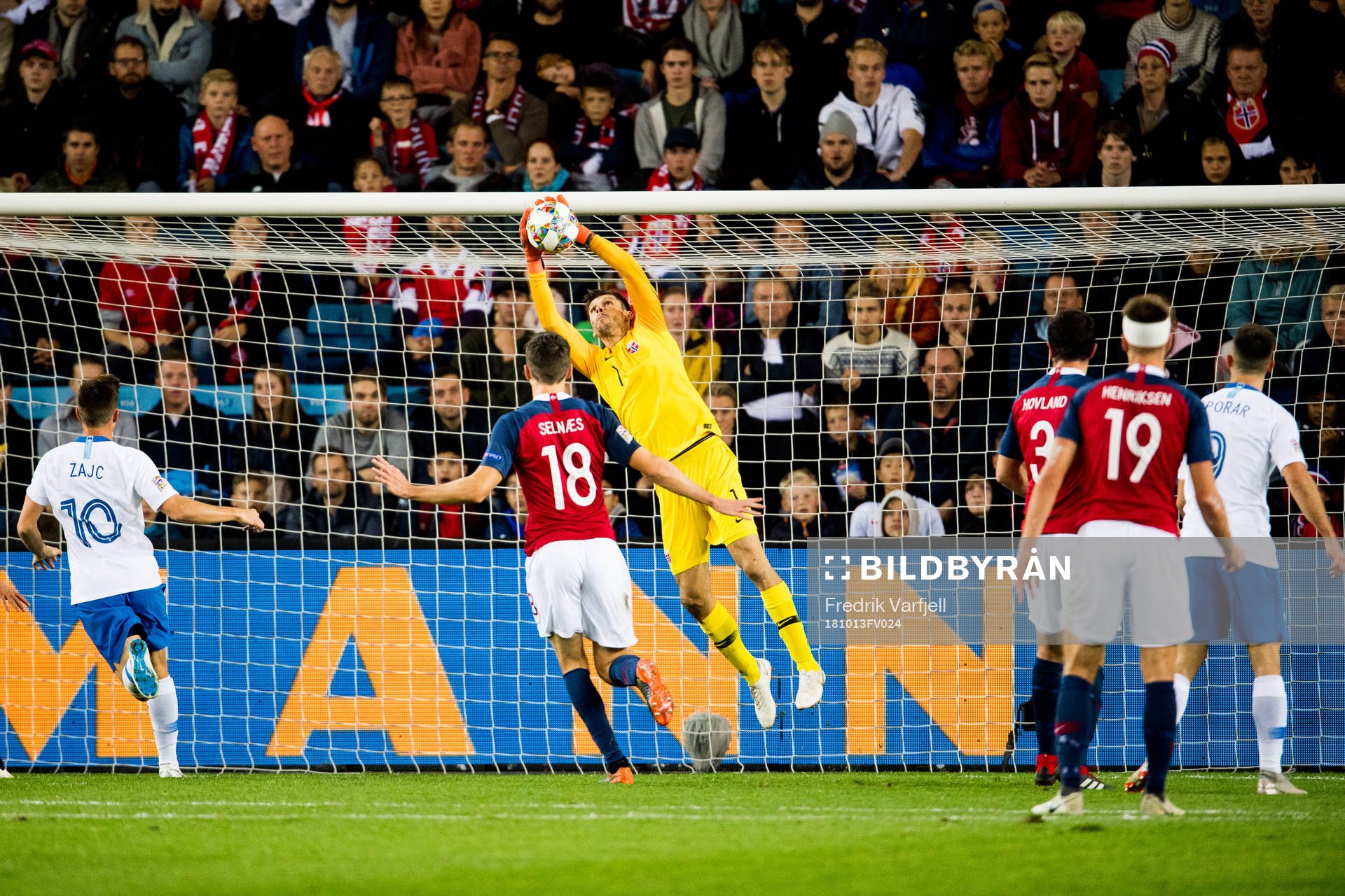 Goalkeeper Rune Almenning Jarstein of Norway with a save