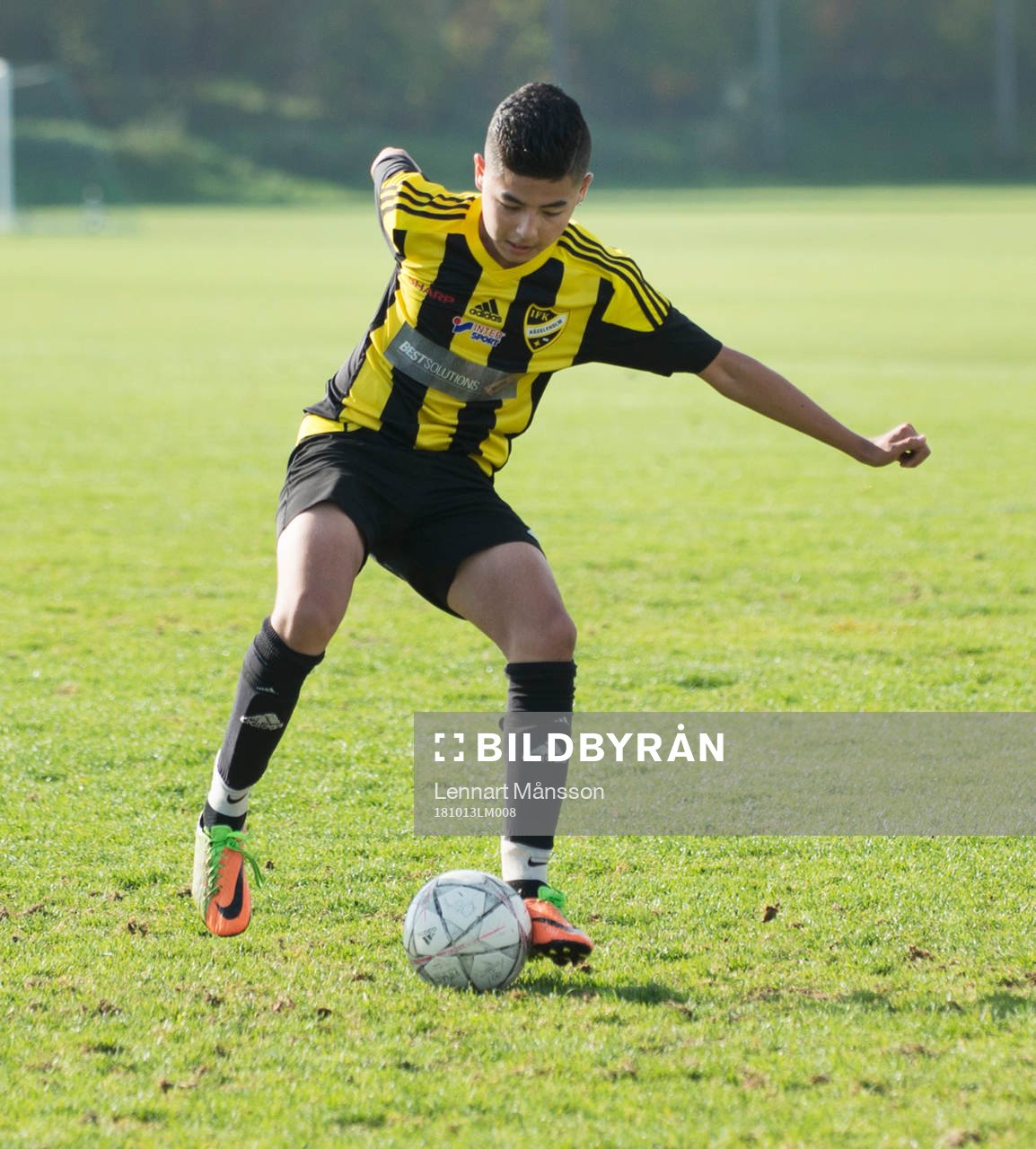 i matchen för pojkar födda 2006 mellan IFK Hässleholms