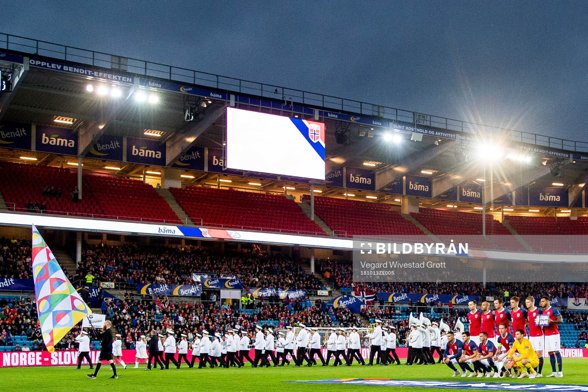 Ole Kristian Selnæs (2nd row), Haitam Aleesami, Even