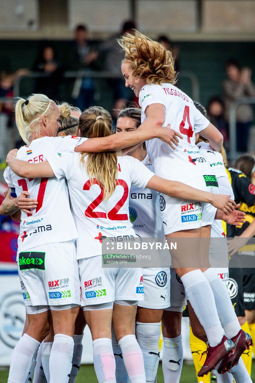 Rosengårds Glodis Perla Viggosdottir jublar med