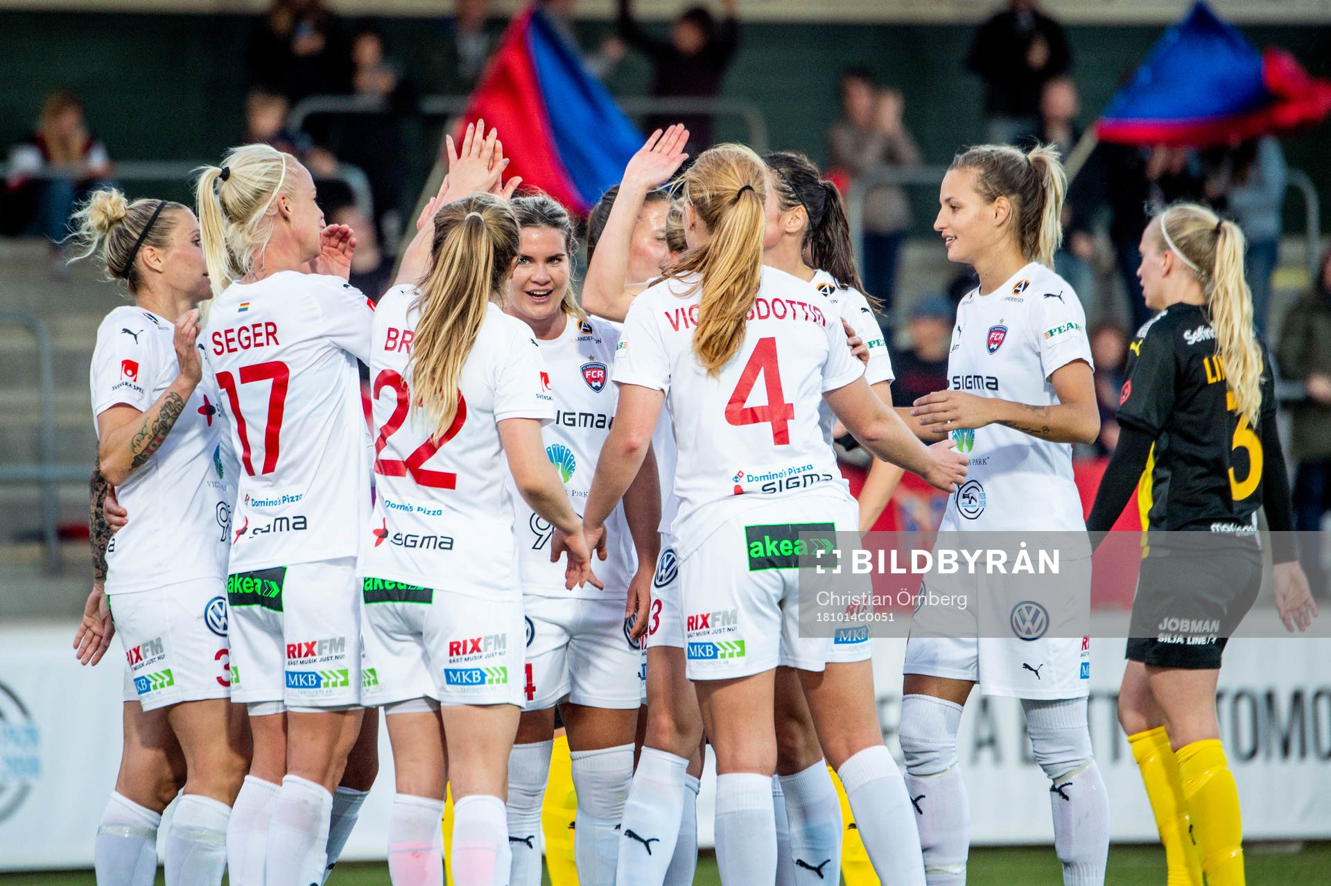 Rosengårds spelare jublar
