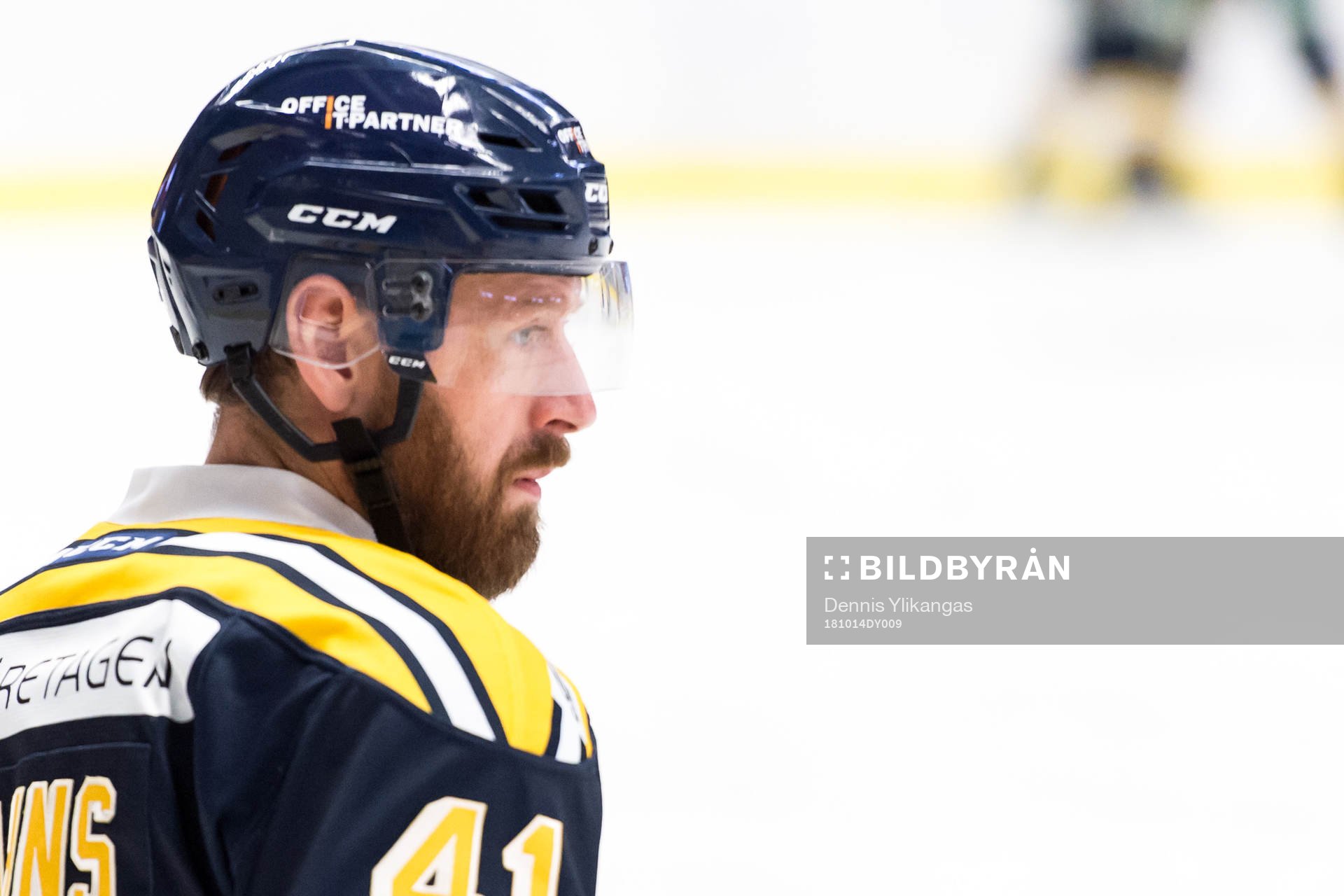 Södertäljes Stefan Gråhns innan ishockeymatchen i