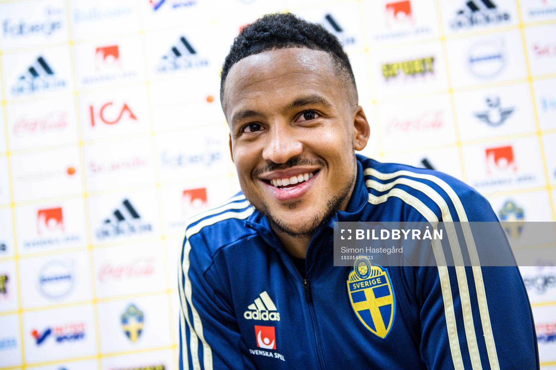 Martin Olsson i mixed zone