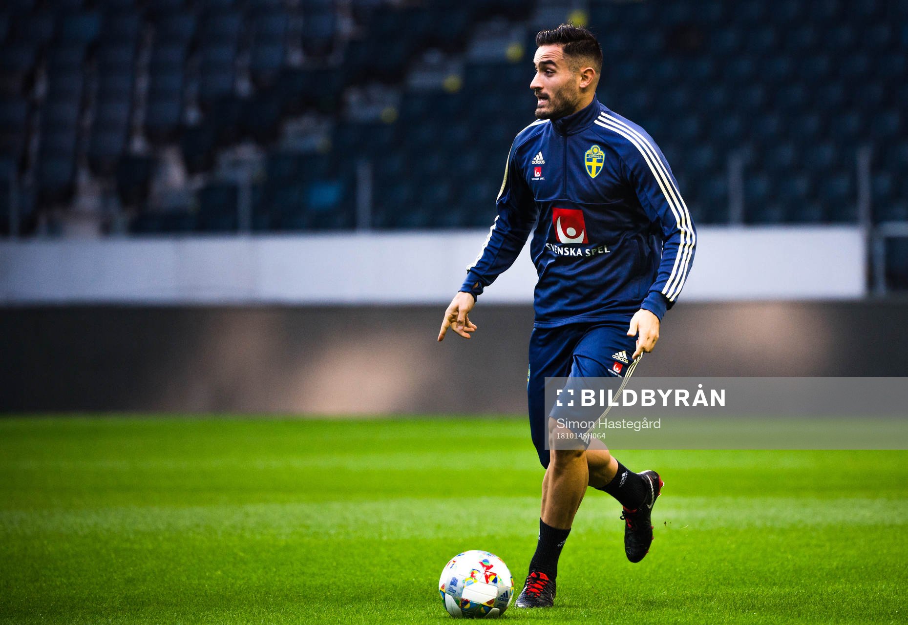 Sotirios Papagiannopoulos under en träning med Sveriges fotbollslandslag den 14 oktober 2018 i Stockholm.