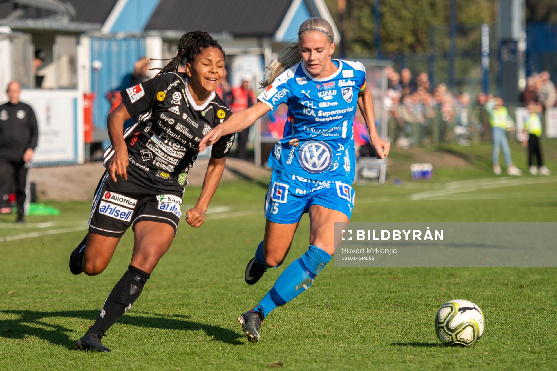 Piteås Madelen Janogy och IFK Kalmars Elsa Karlsson
