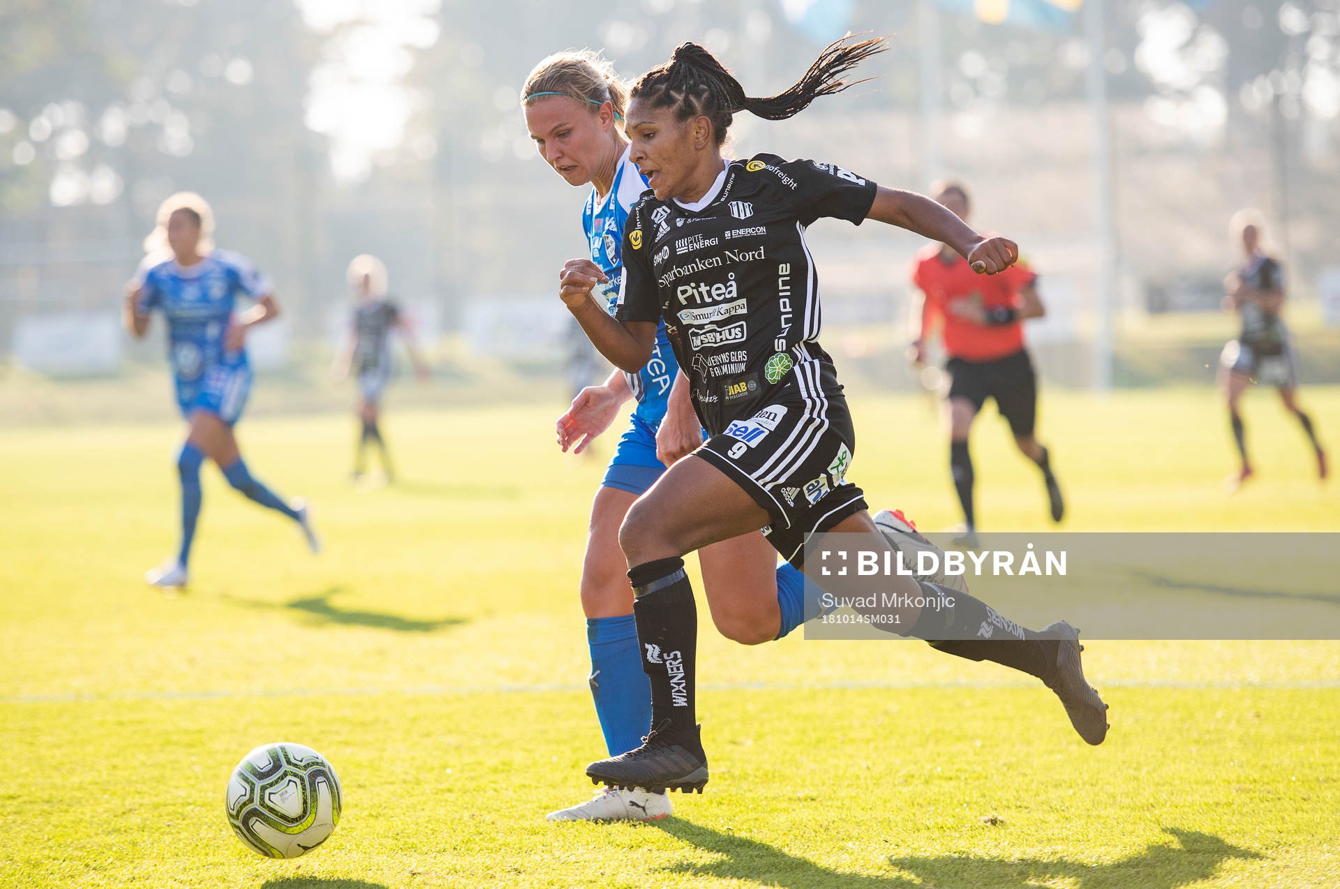 IFK Kalmars Elin Bergkvist och Piteås Madelen Janogy
