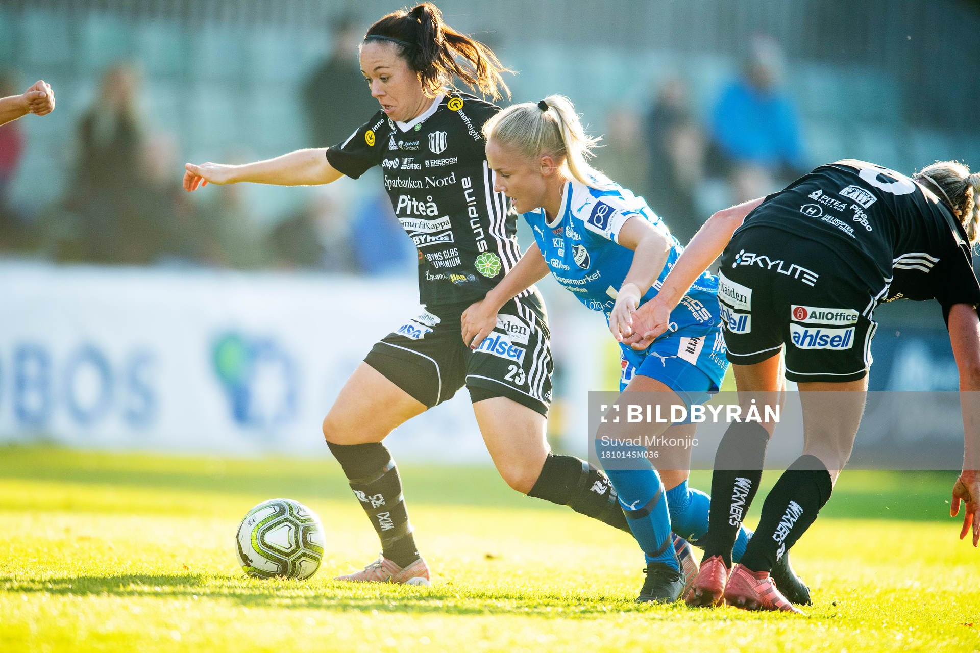 IFK Kalmars Emma Danielsson och Piteås June Pedersen och