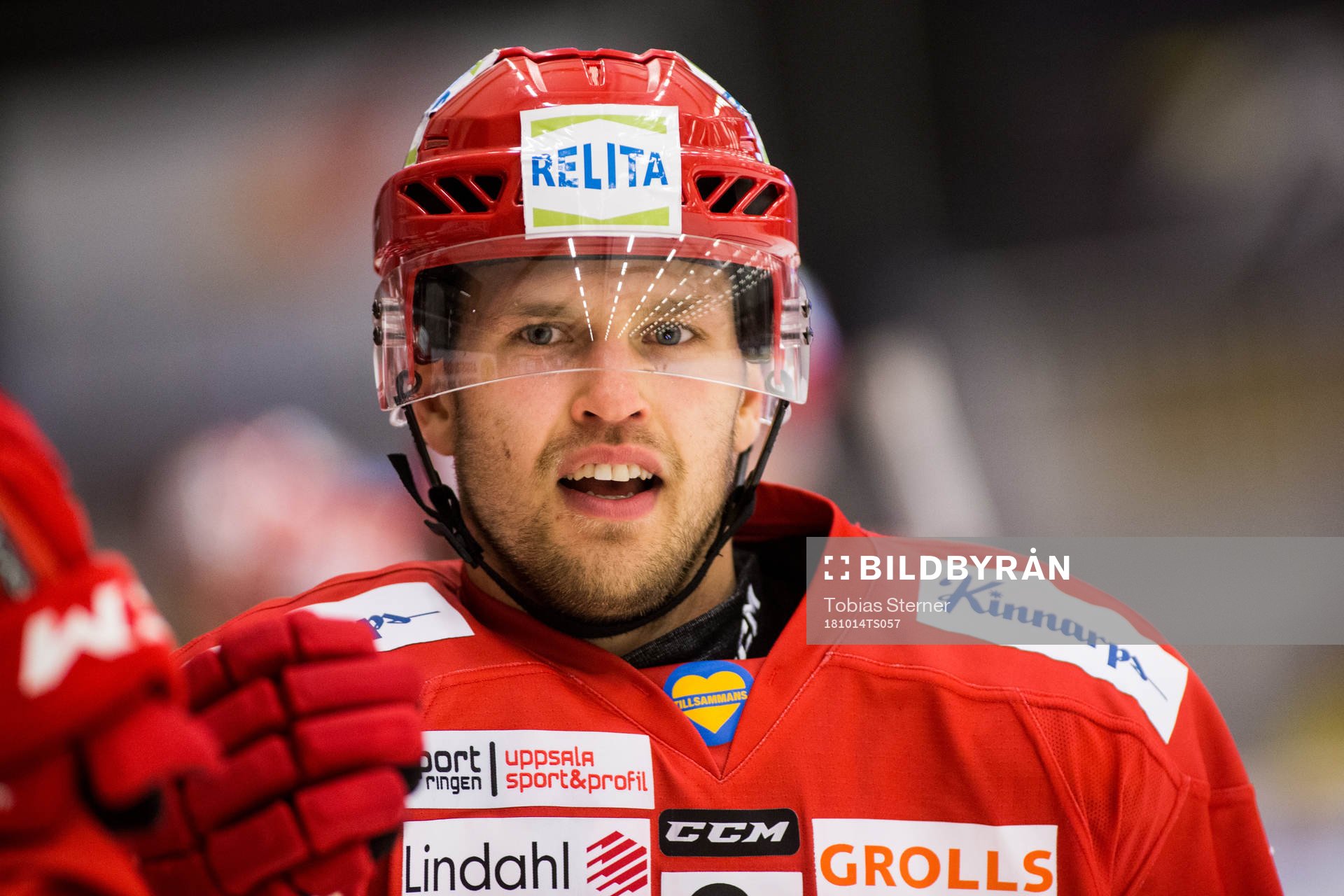 Almtunas Tobias Hage jublar