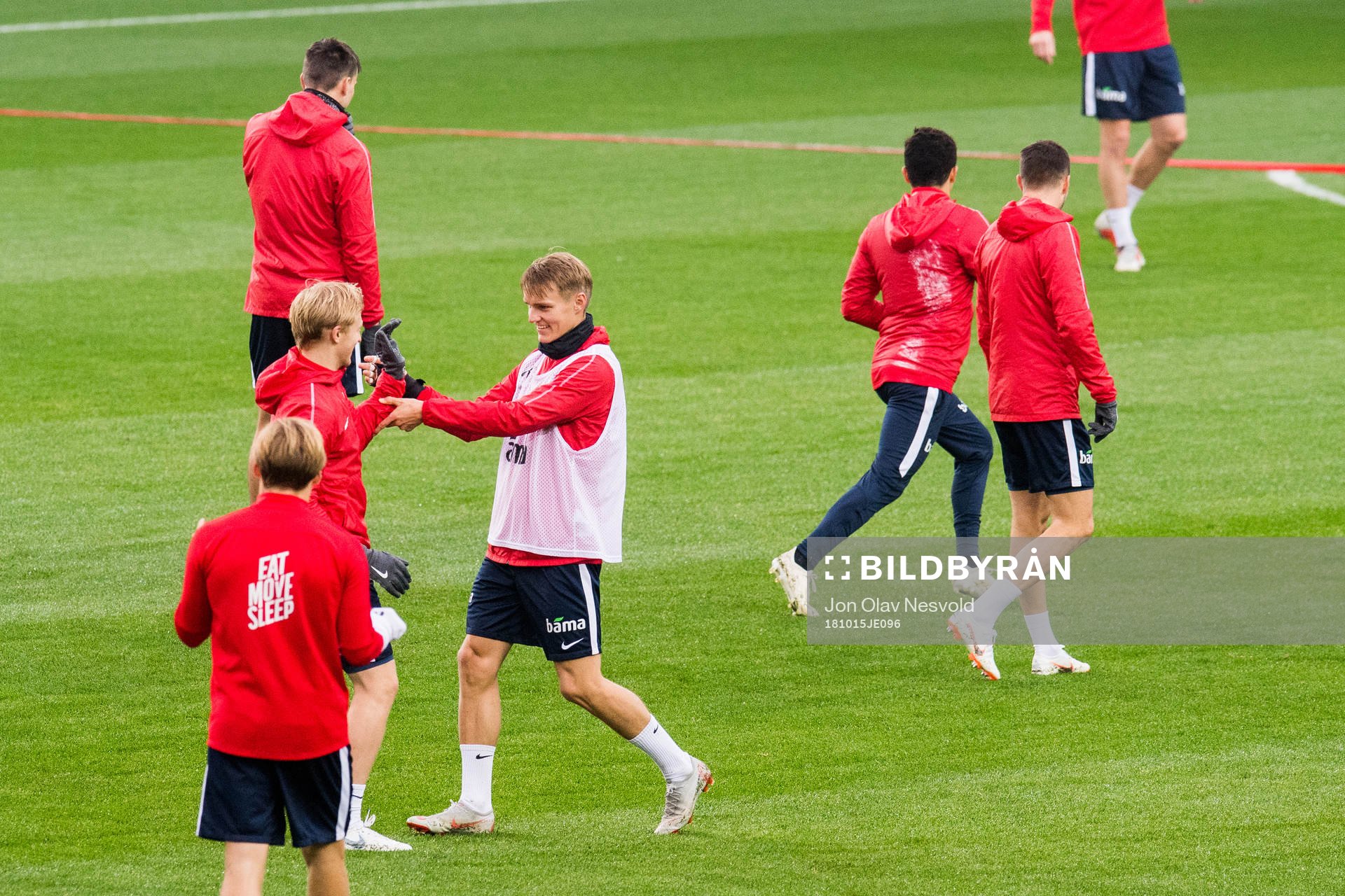 Mats Møller Dæhli and Martin Ødegaard of Norway