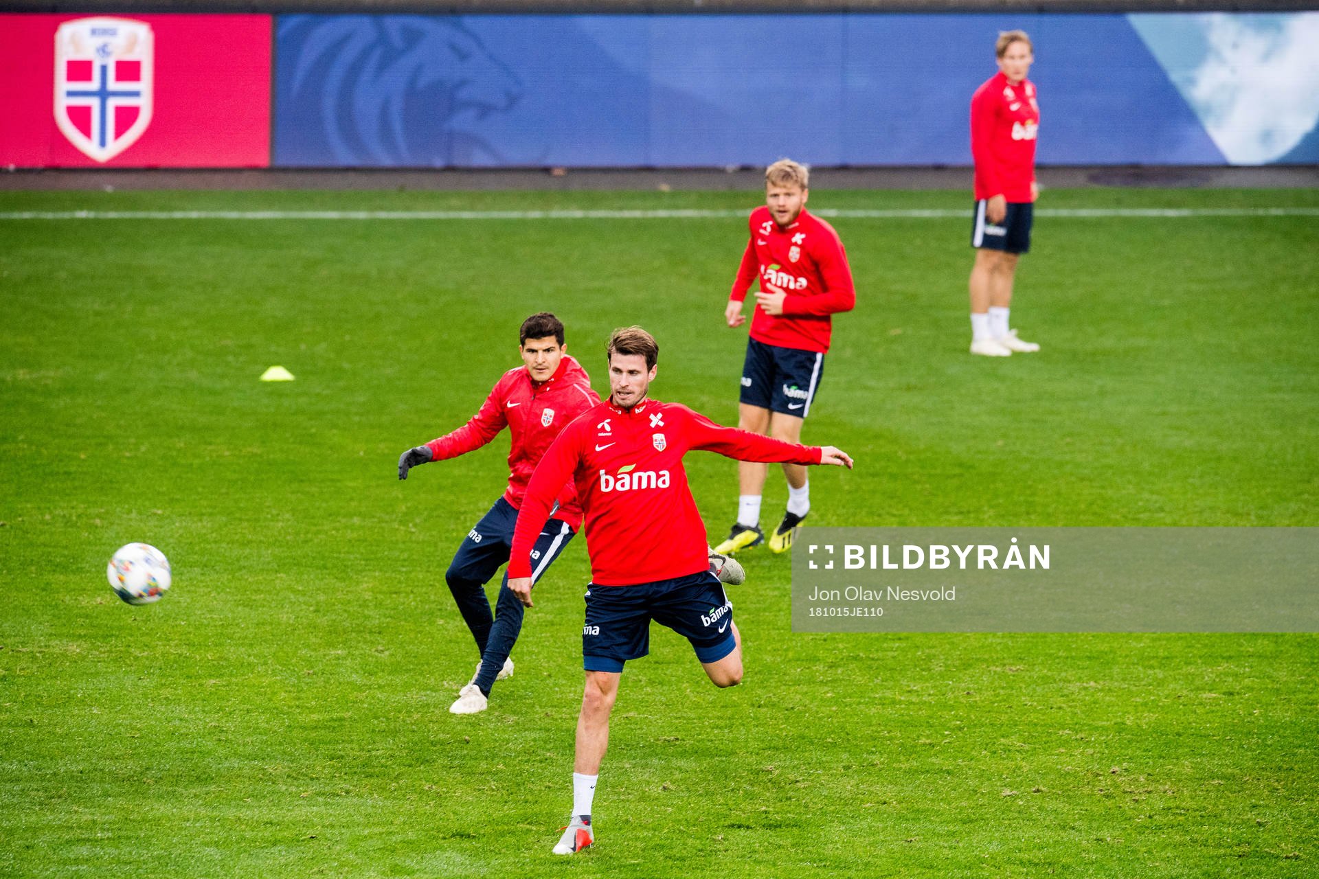 Tarik Elyounoussi, Håvard Nordtveit, Fredrik Midtsjø and