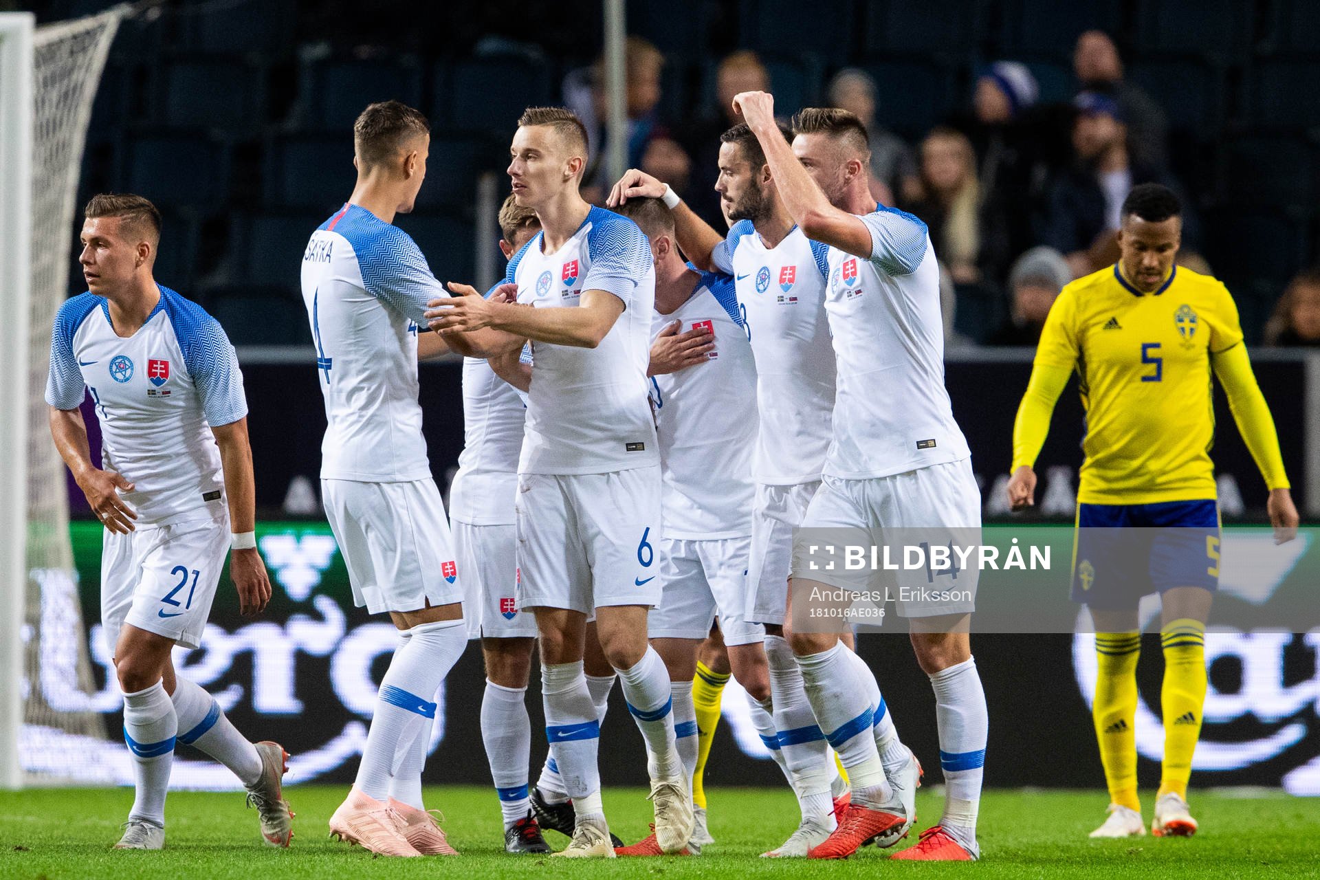 Albert Rusnak of Slovakia celeberates with teammates