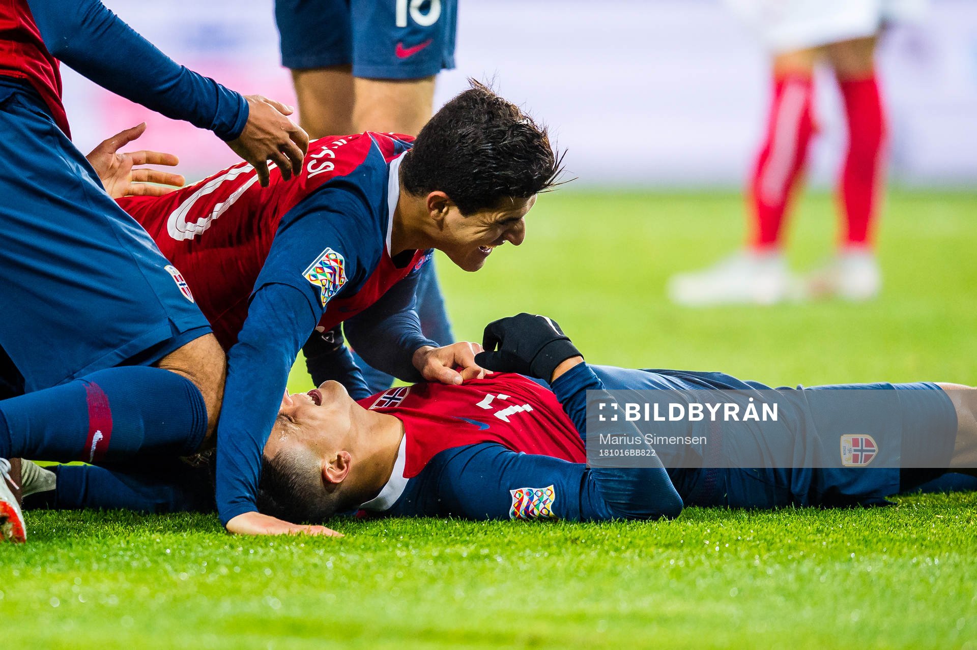 Mohamed Elyounoussi of Norway celebrates with teammate