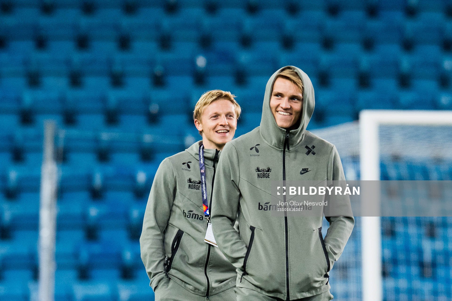Mats Møller Dæhli and Martin Ødegaard of Norway