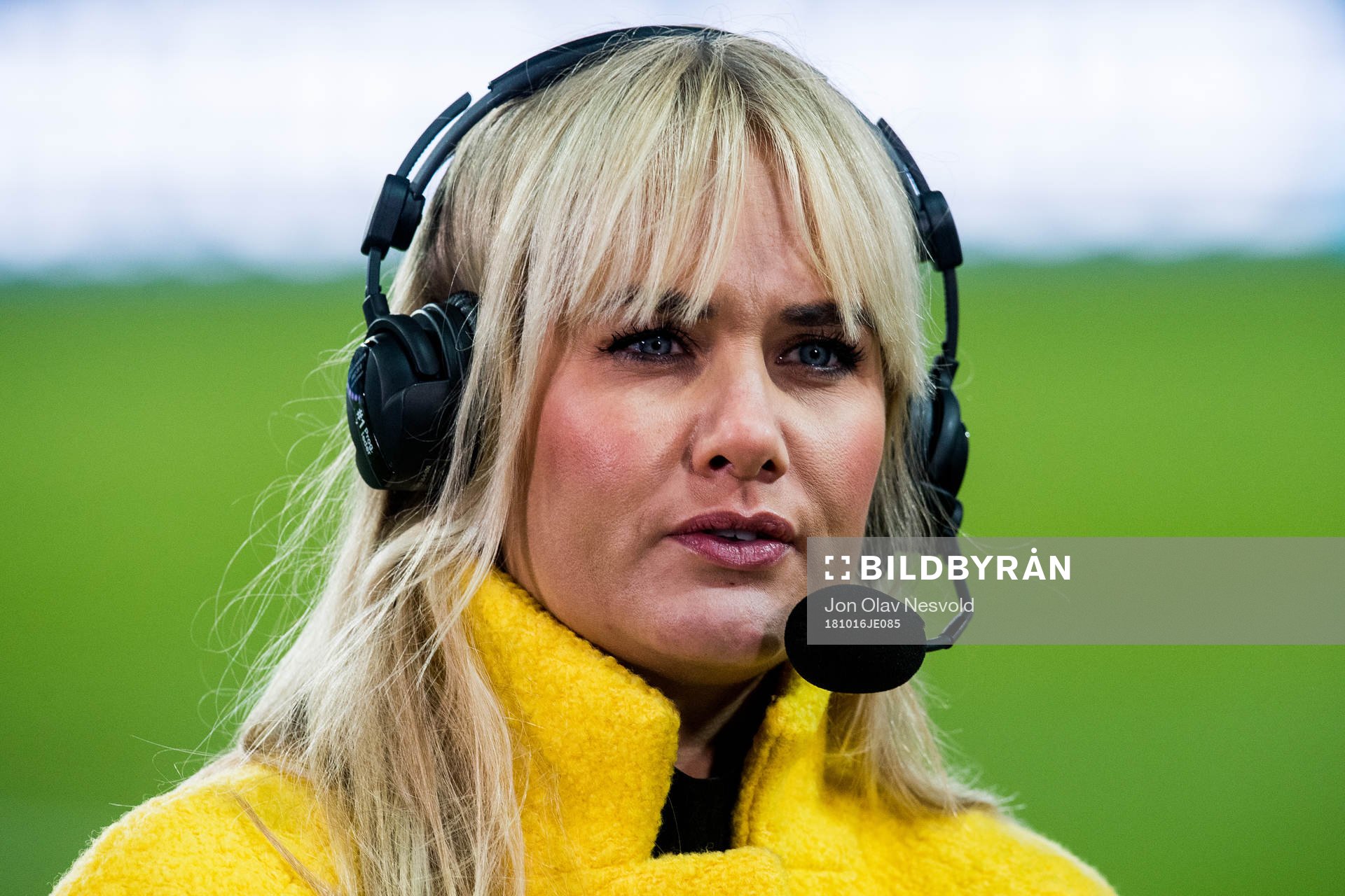 Julie Strømsvåg, reporter of TV 2