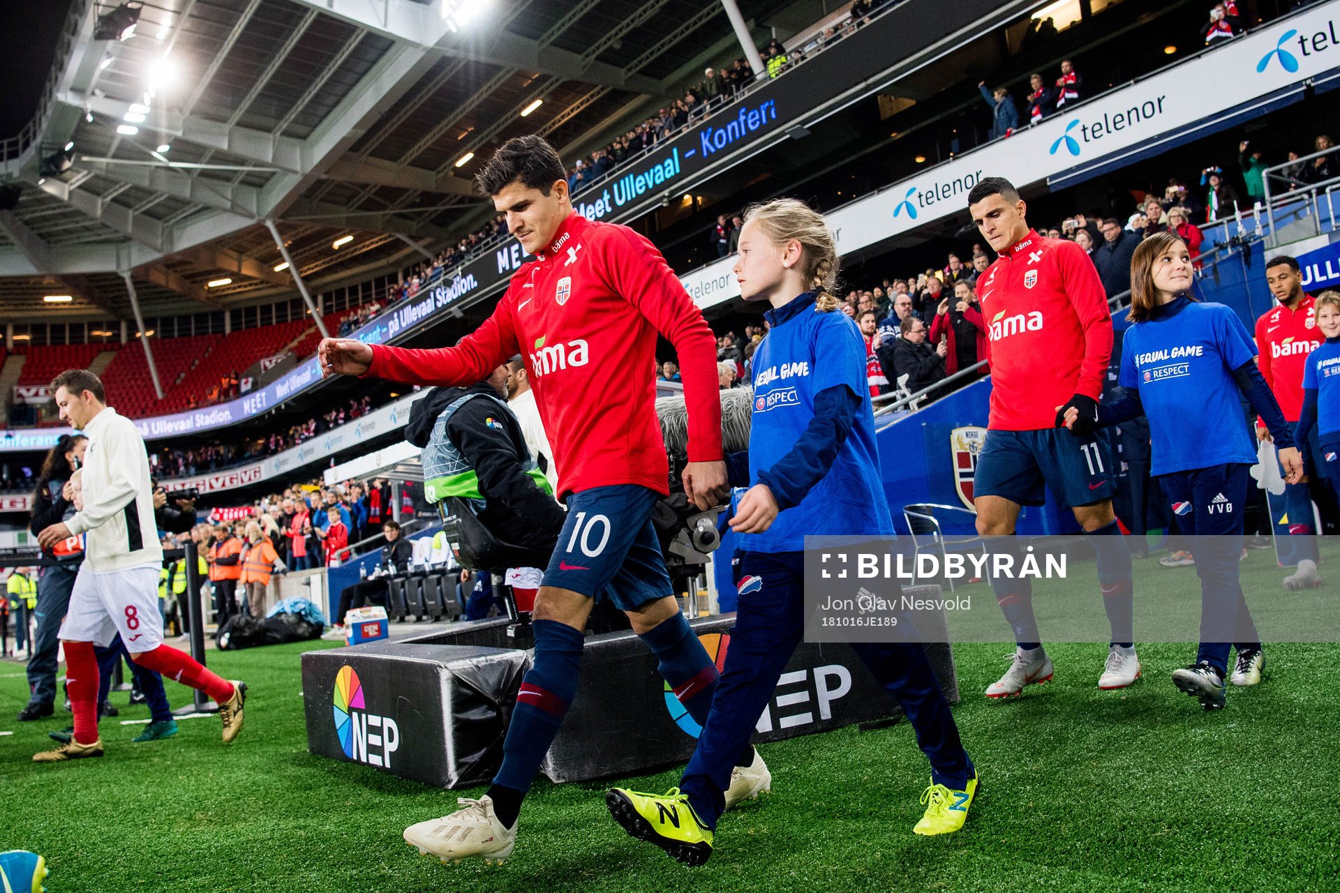 Tarik Elyounoussi of Norway enters the pitch