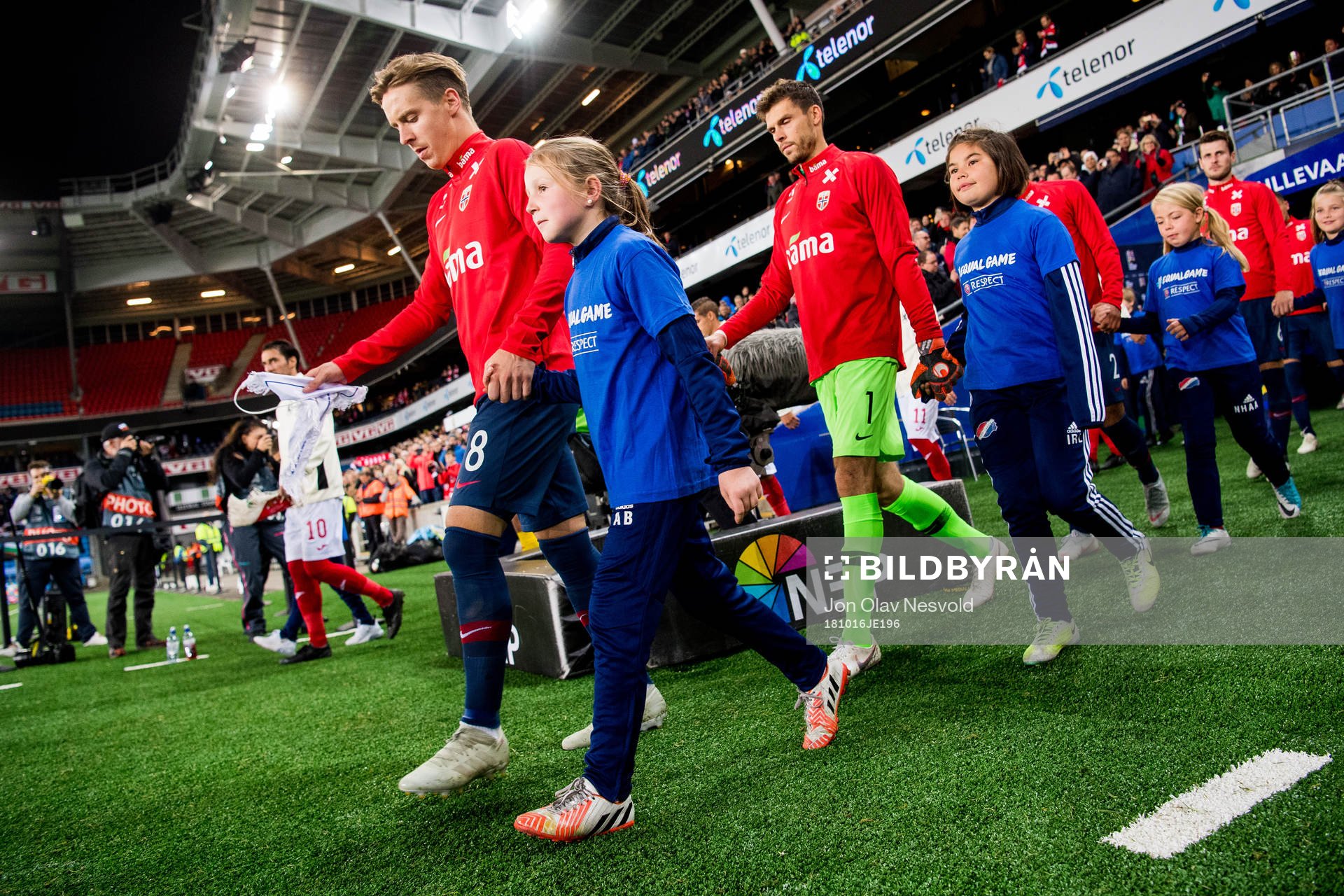 Stefan Johansen of Norway enters the pitch