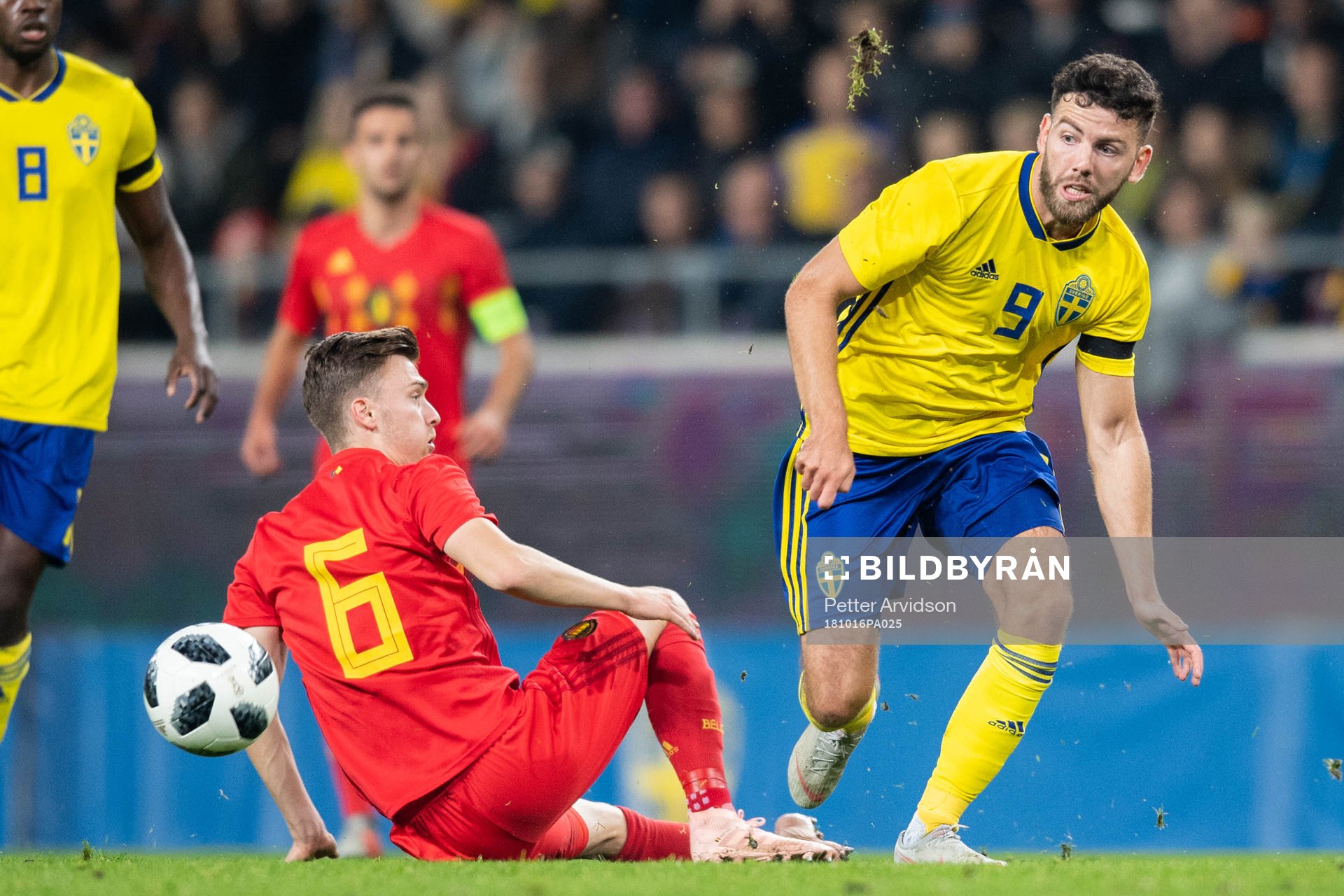 Erdal Rakip of Sweden  and Bryan Heynen of Belgium