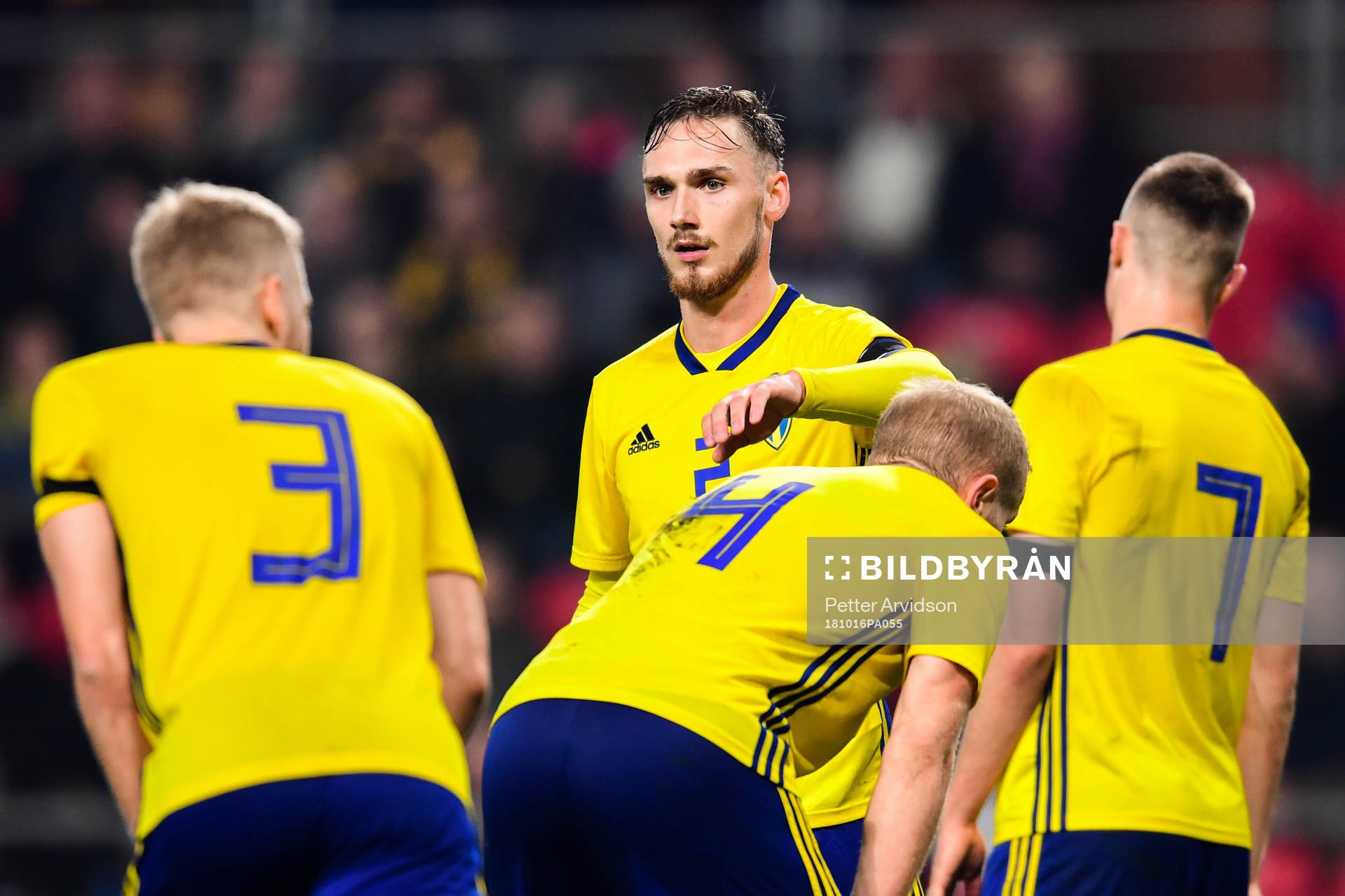 Linus Wahlqvist of Sweden looks dejected