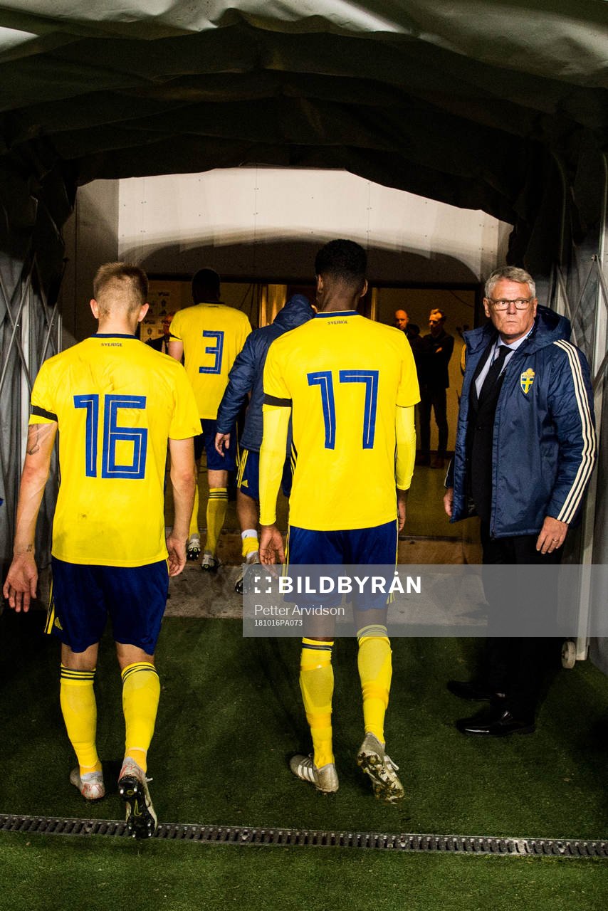 Anton Saletros and Alexander Isak of Sweden looks dejected