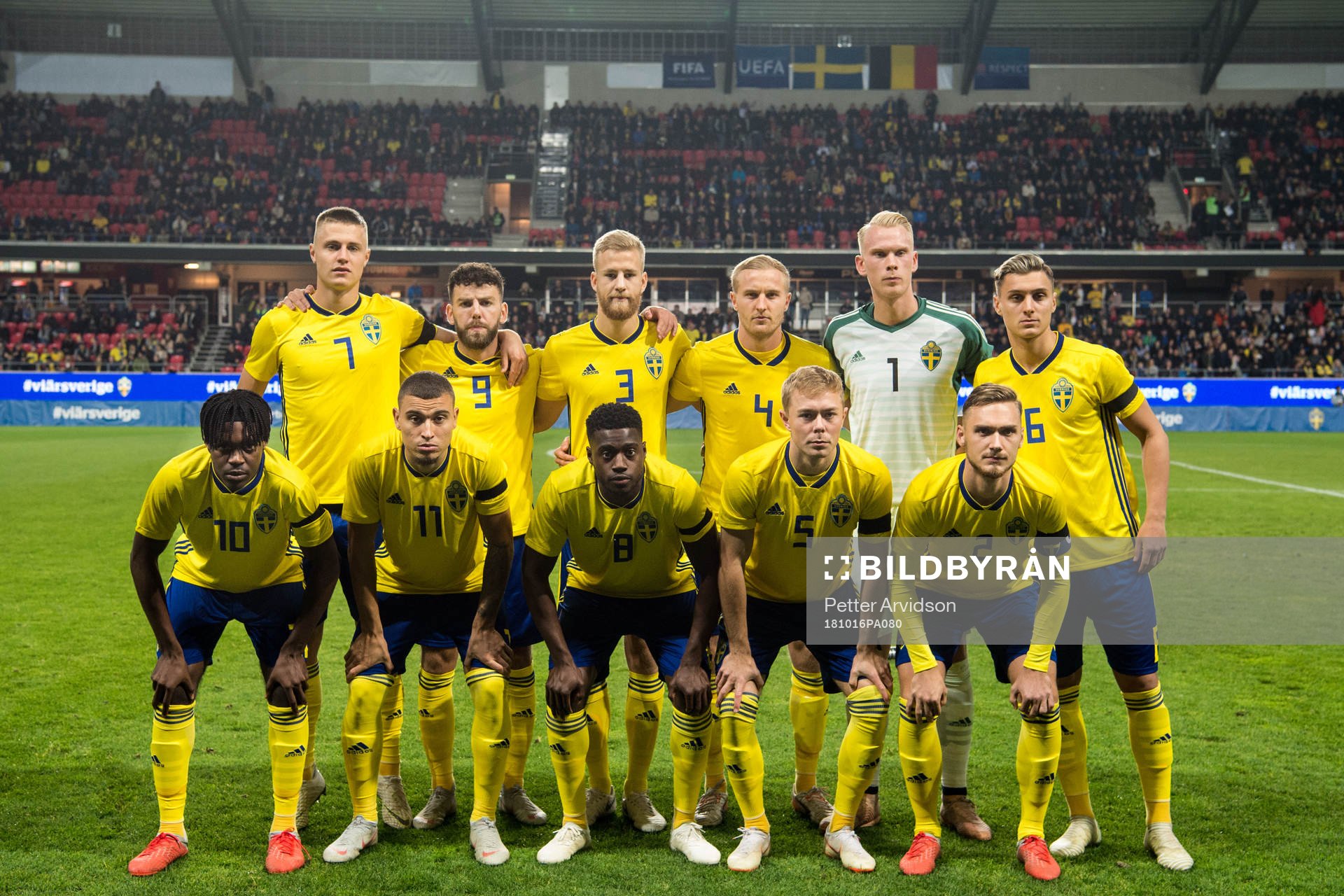 Starting eleven of Sweden, top row from the left, Mattias