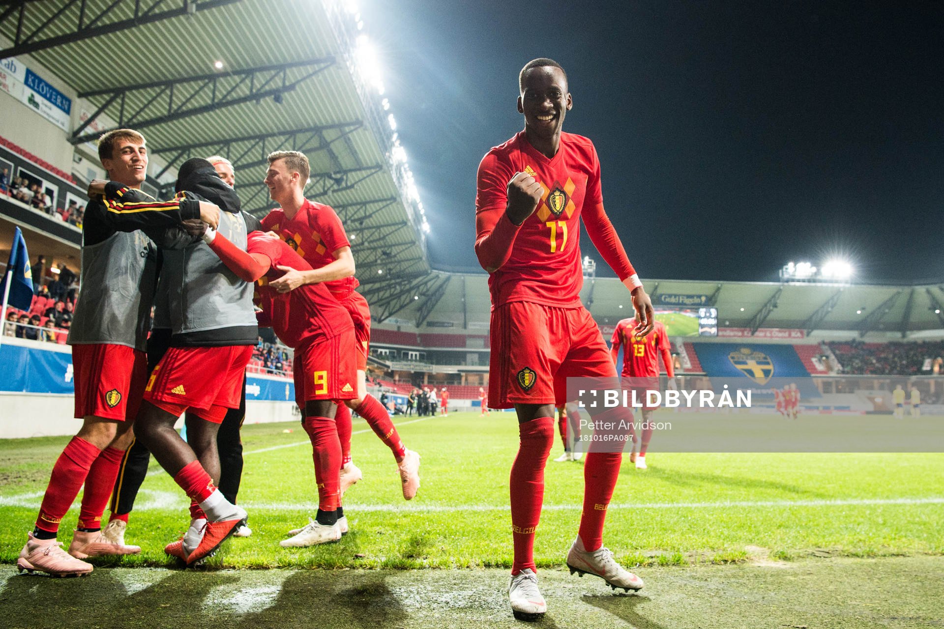 Dodi Lukabakio of Belgium celebrates