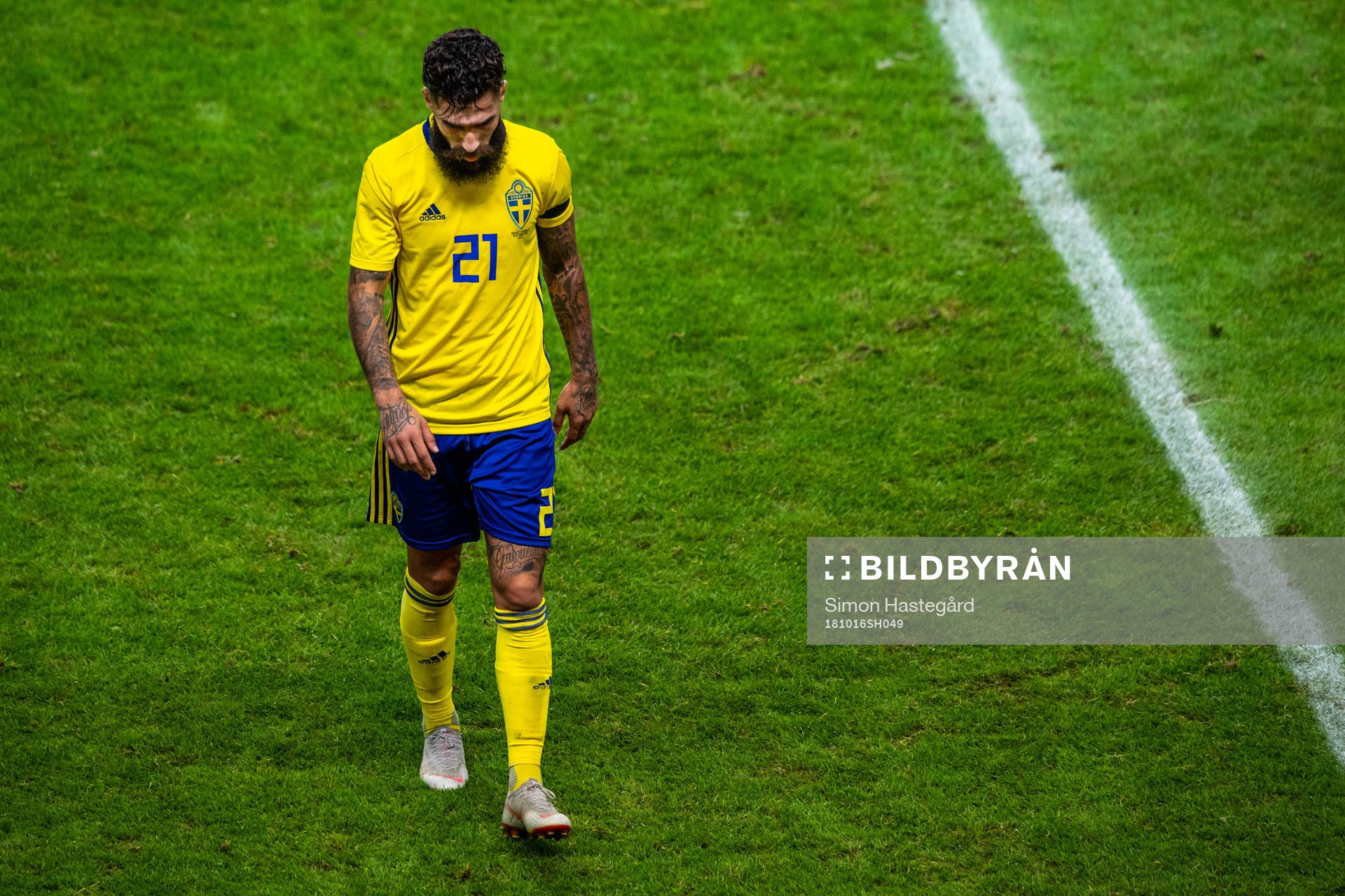 Jimmy Durmaz of Sweden looks dejected