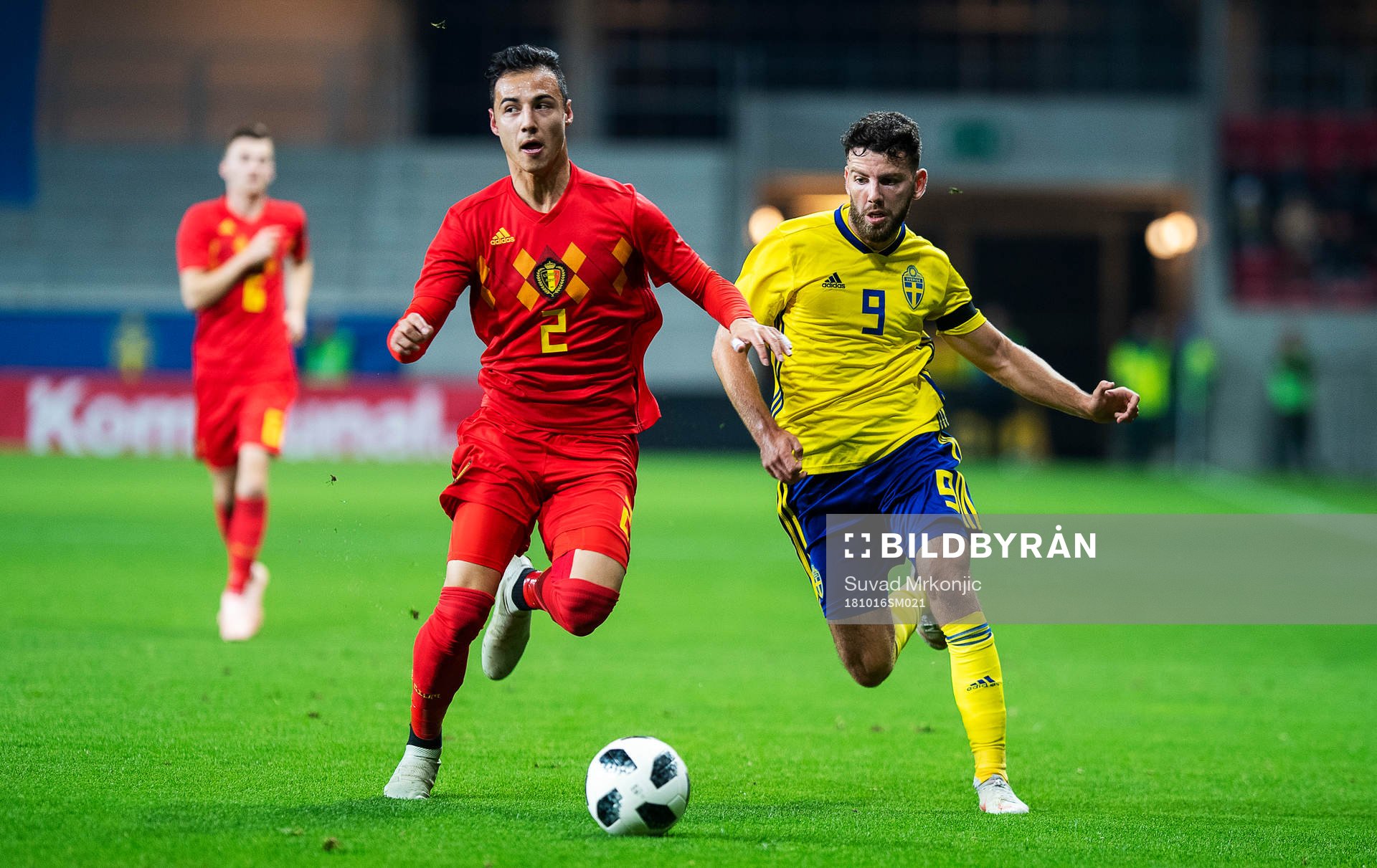 Erdal Rakip of Sweden and Dion Cools of Belgium