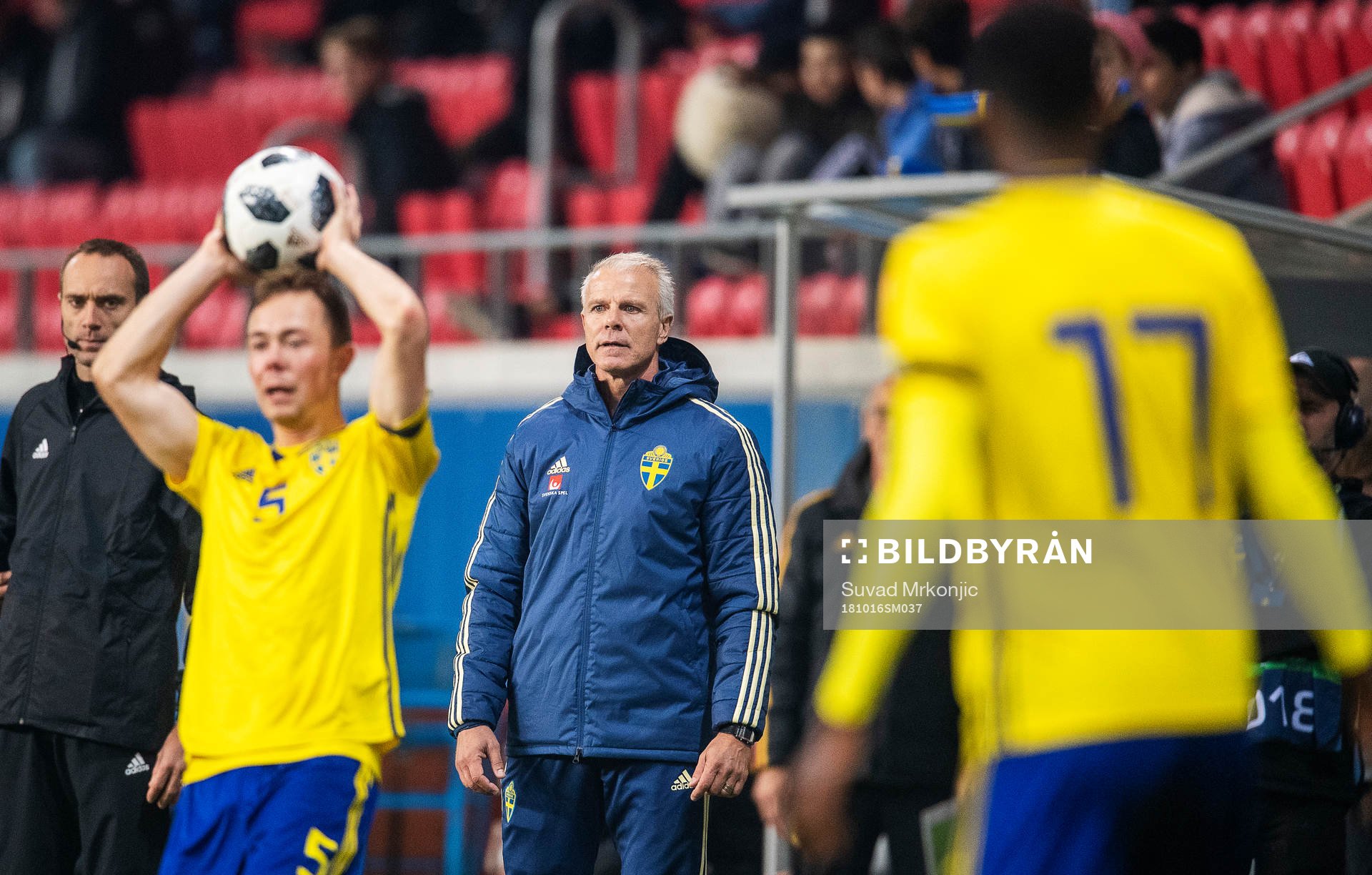 Head coach Roland Nilsson of Sweden