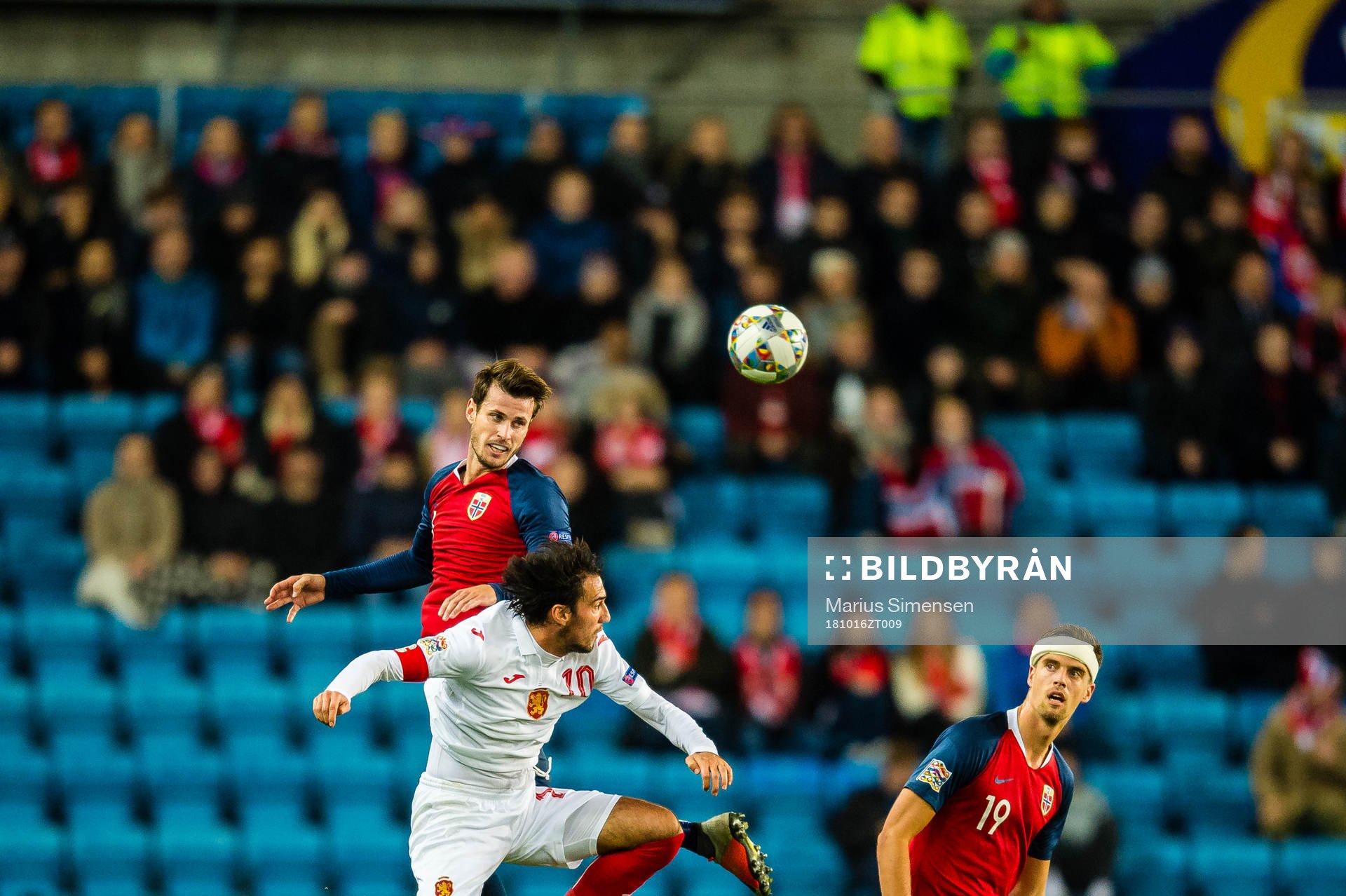 Håvard Nordtveit of Norway and Ivelin Popov of Bulgaria