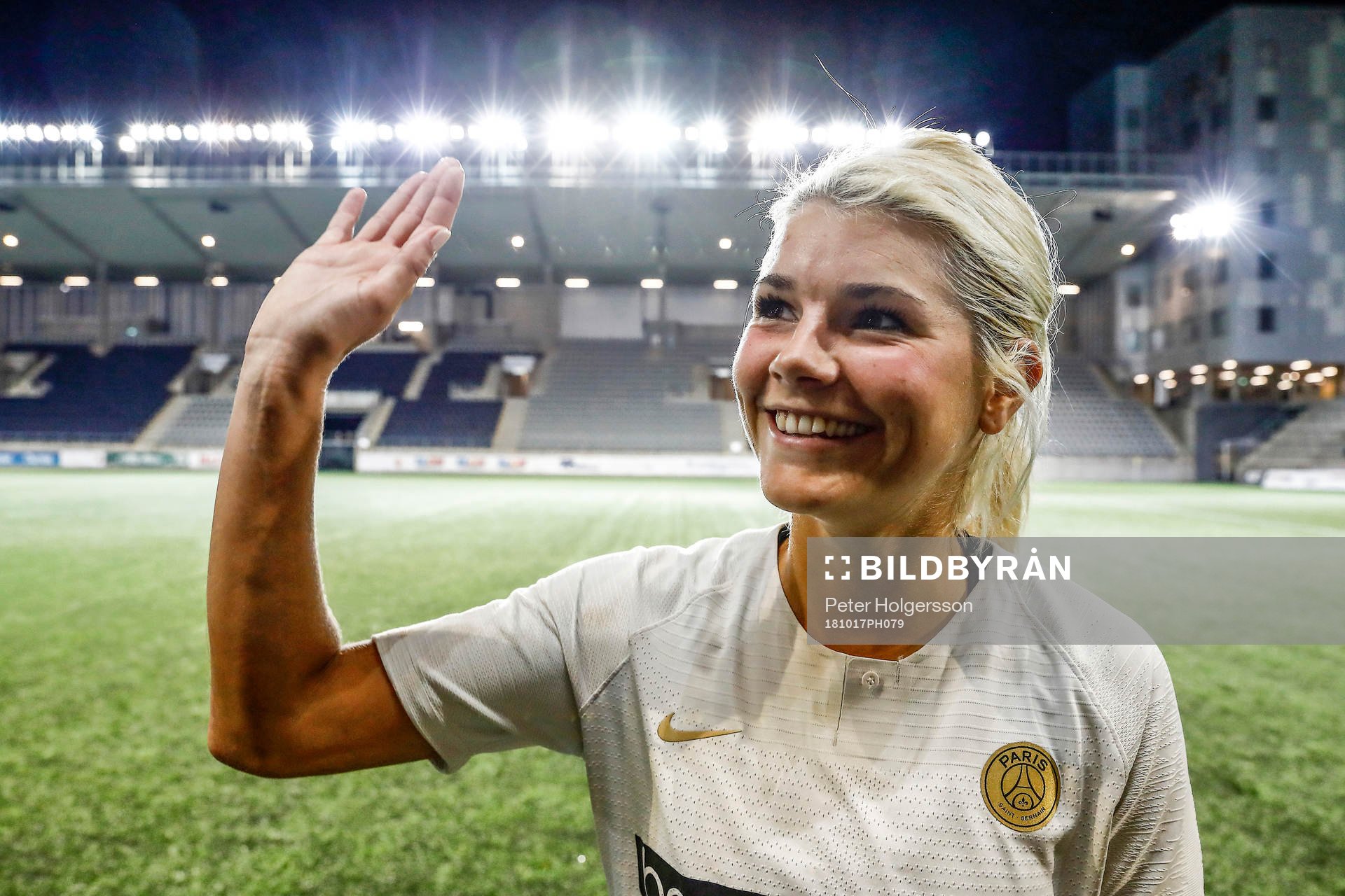 Paris Andrine Hegerberg jublar