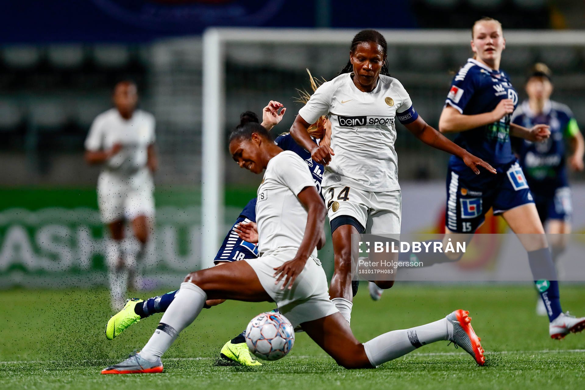 Paris Marie-Antoinette Katoto och Irene Paredes