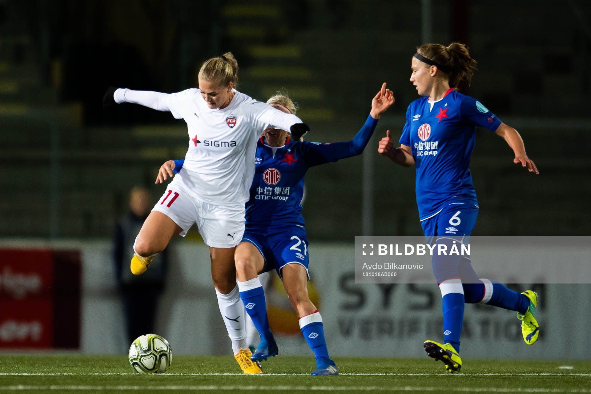 Rosengårds Lisa-Marie Utland och Slavia Kateřina Svitková